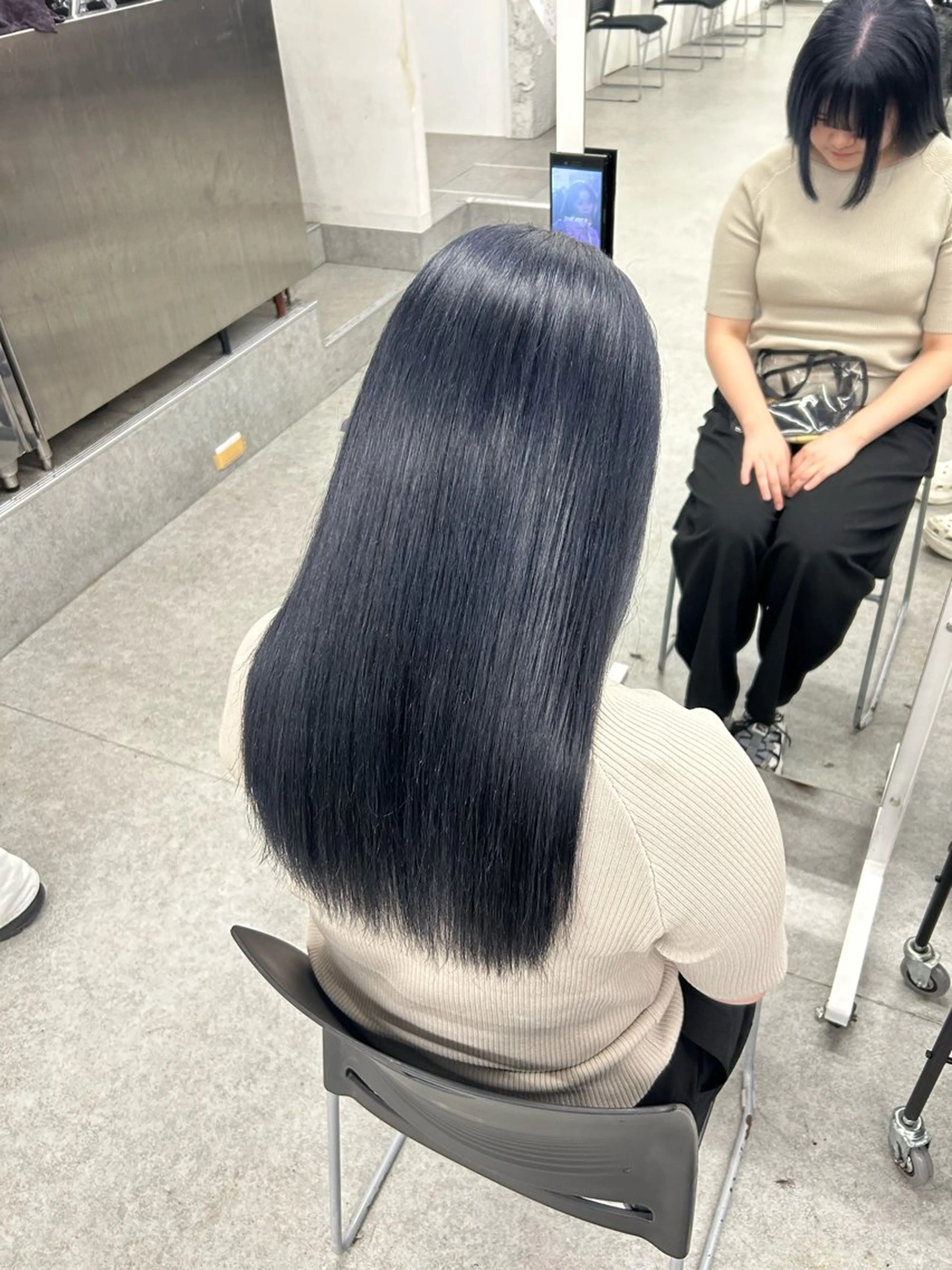 ショート カラー ヘアアレンジ 🎀RIN🎀 就活🩶暗髪カラーのヘアスタイル