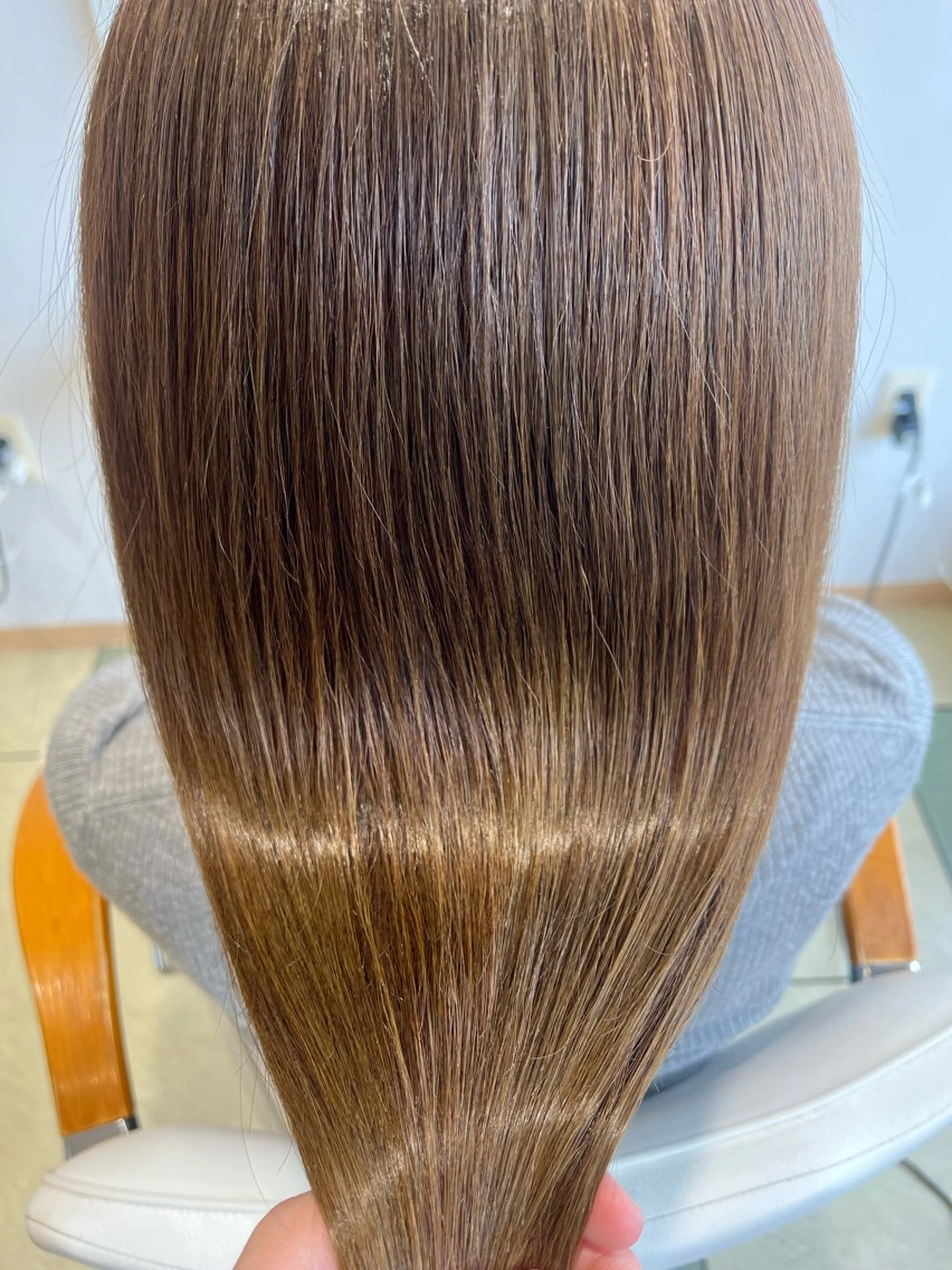 ロング カラー ブリーチ 透明感カラー ブリーチなしカラー カット ヘアカラー トリートメント ベージュカラー⌇﻿ くびれヘア.𐙚心音のヘアスタイル