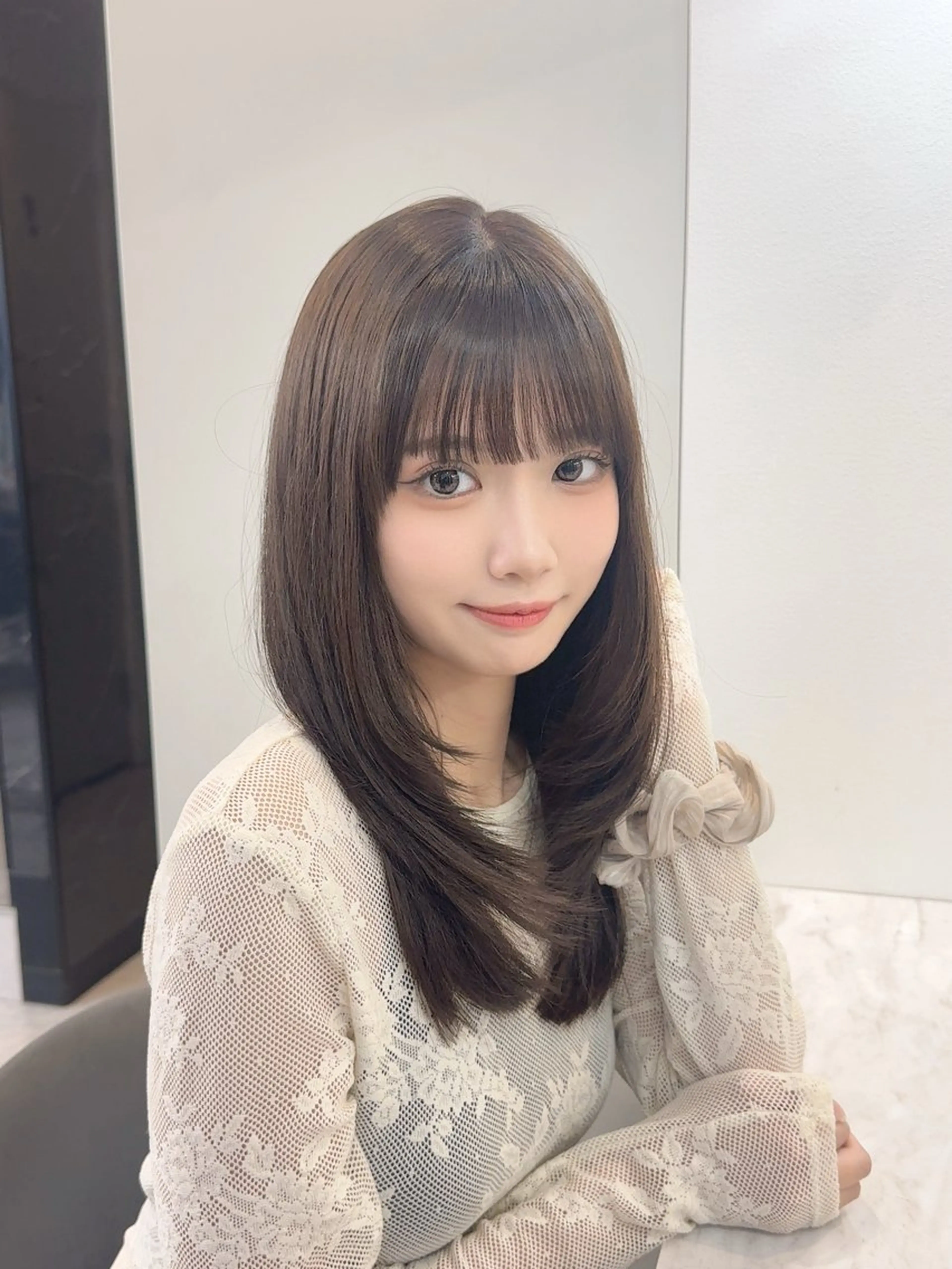 💗平日限定💗前髪顔周りカット＋うる艶カラー＋Aujua2stepトリートメント【ロング料金なし/韓国ヘア】の写真