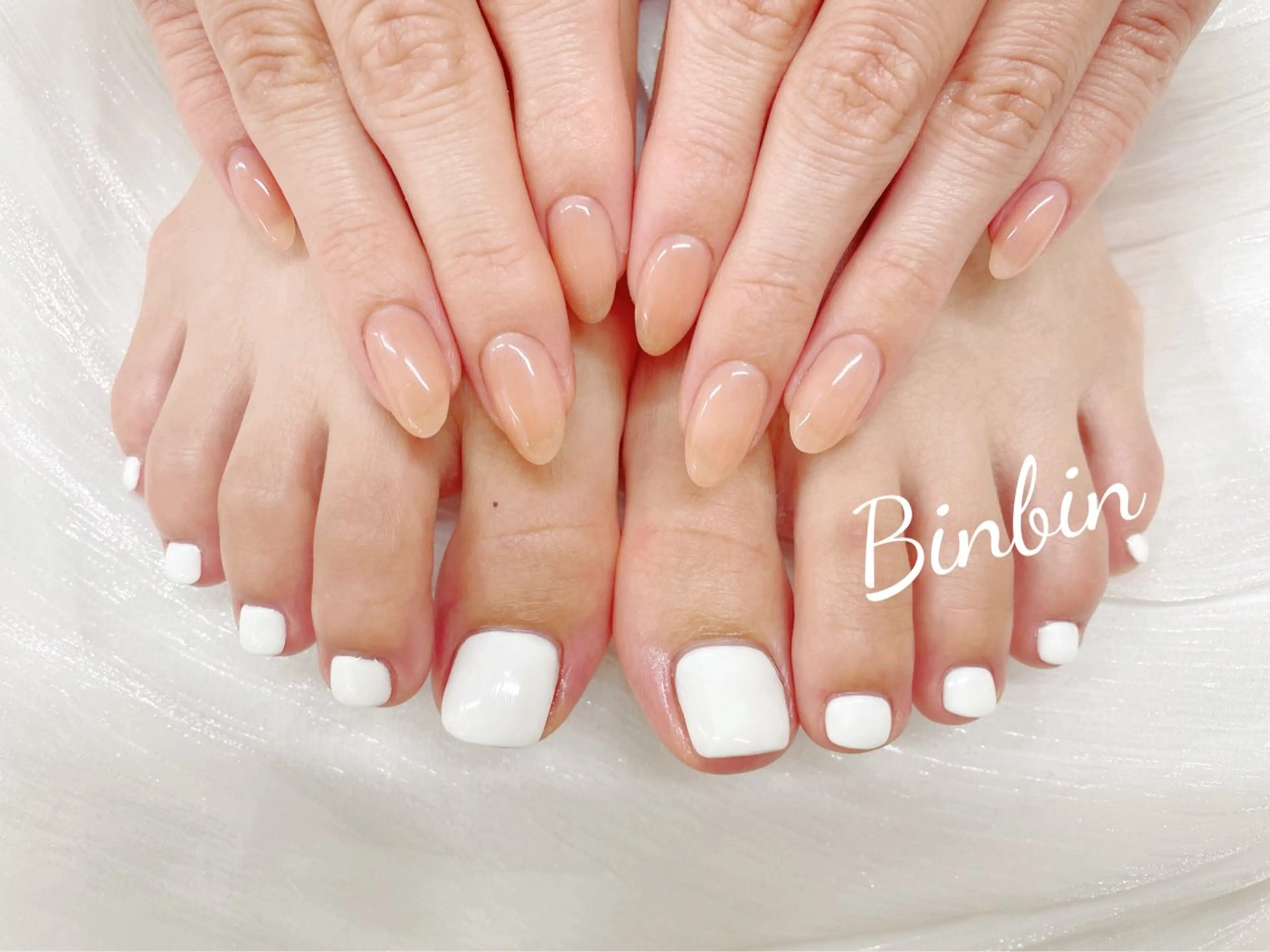 ネイル ハンドネイル フットネイル Bin Binのネイルデザイン