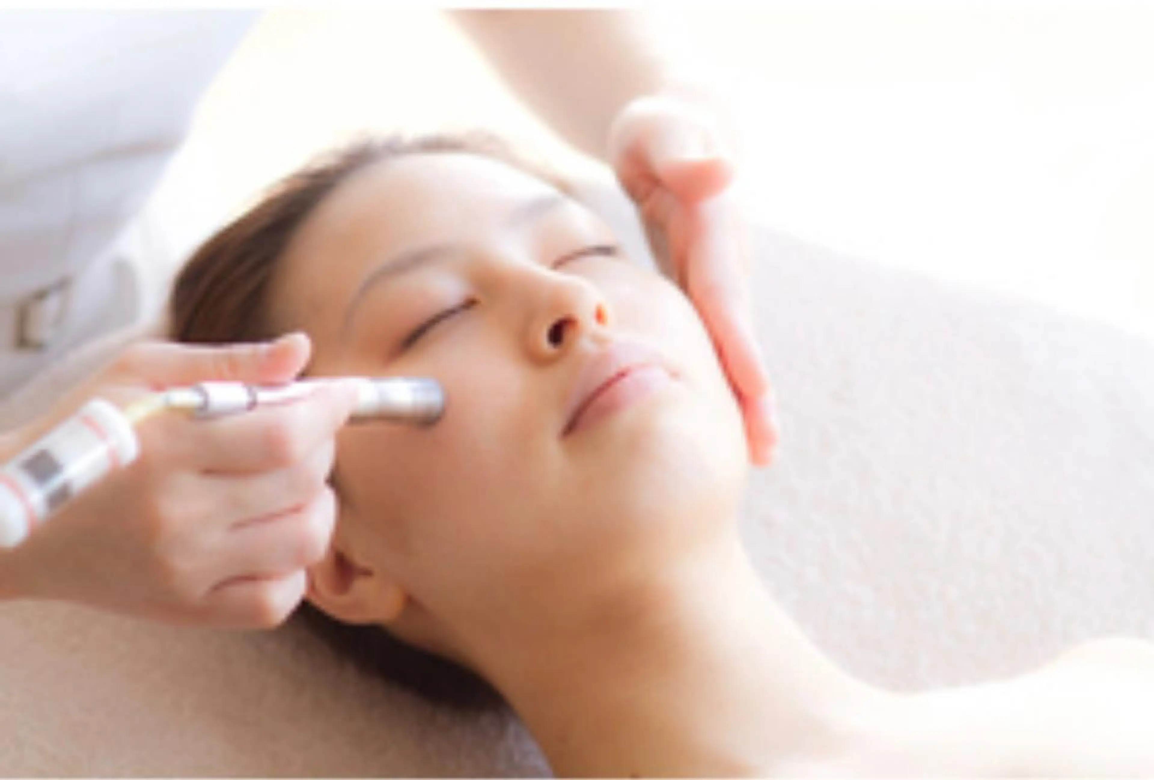 【シミ改善は無理だと諦めている方に】シミ改善コースの写真