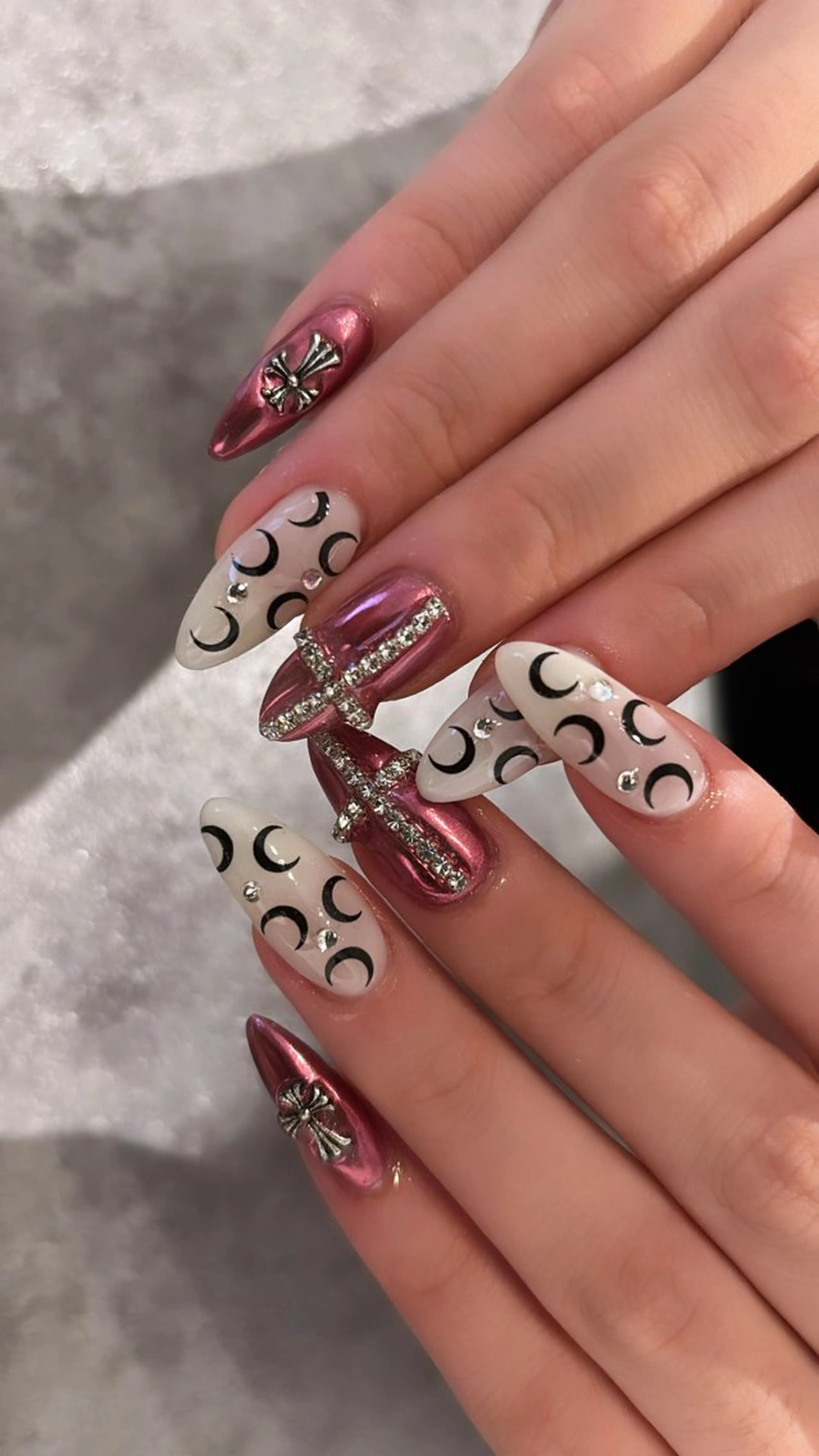 ネイル Mignon所属・Mignon 、のネイルデザイン