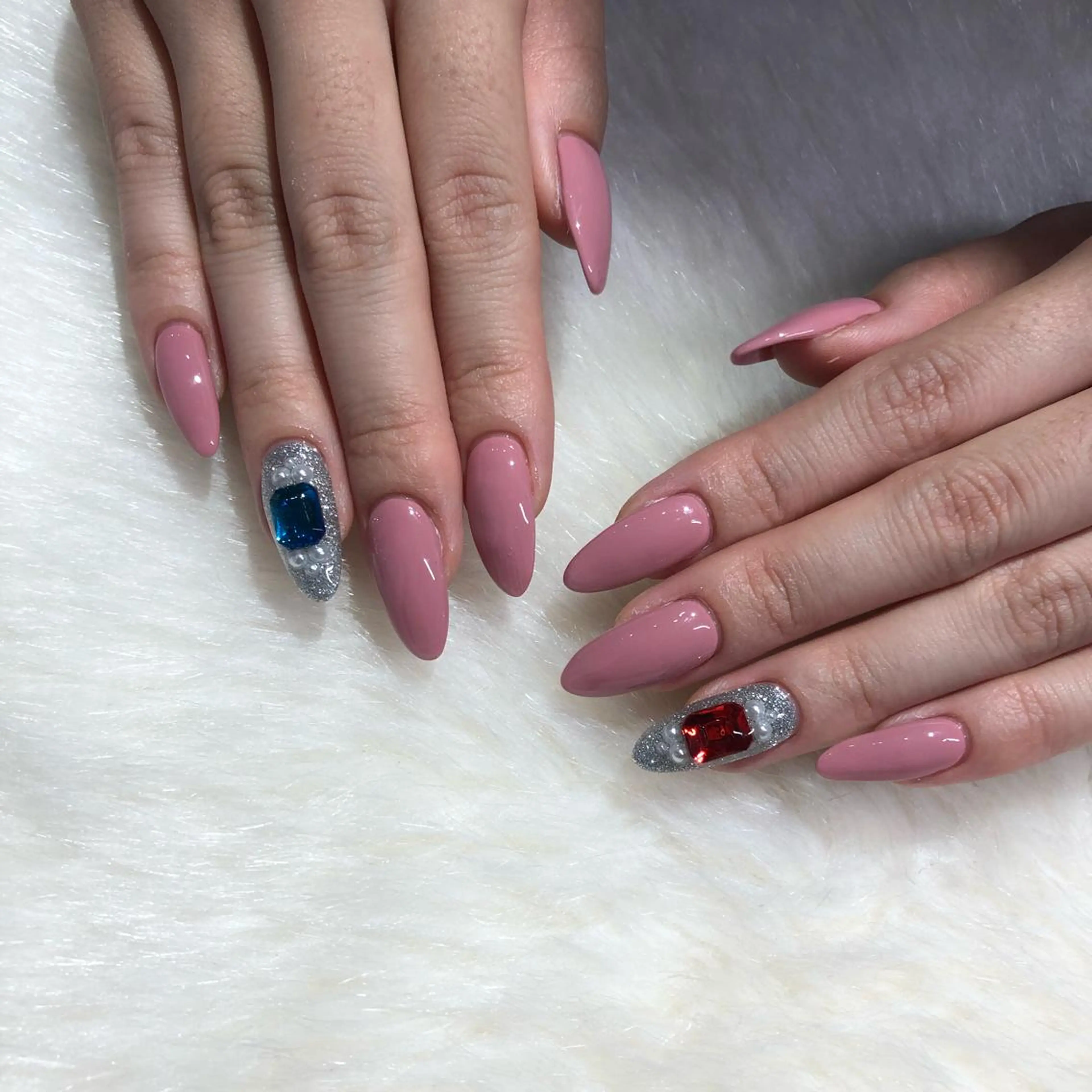 ネイル ハンドネイル フットネイル ハンドケア Nes.Nail所属・Miyagi Asamiのネイルデザイン