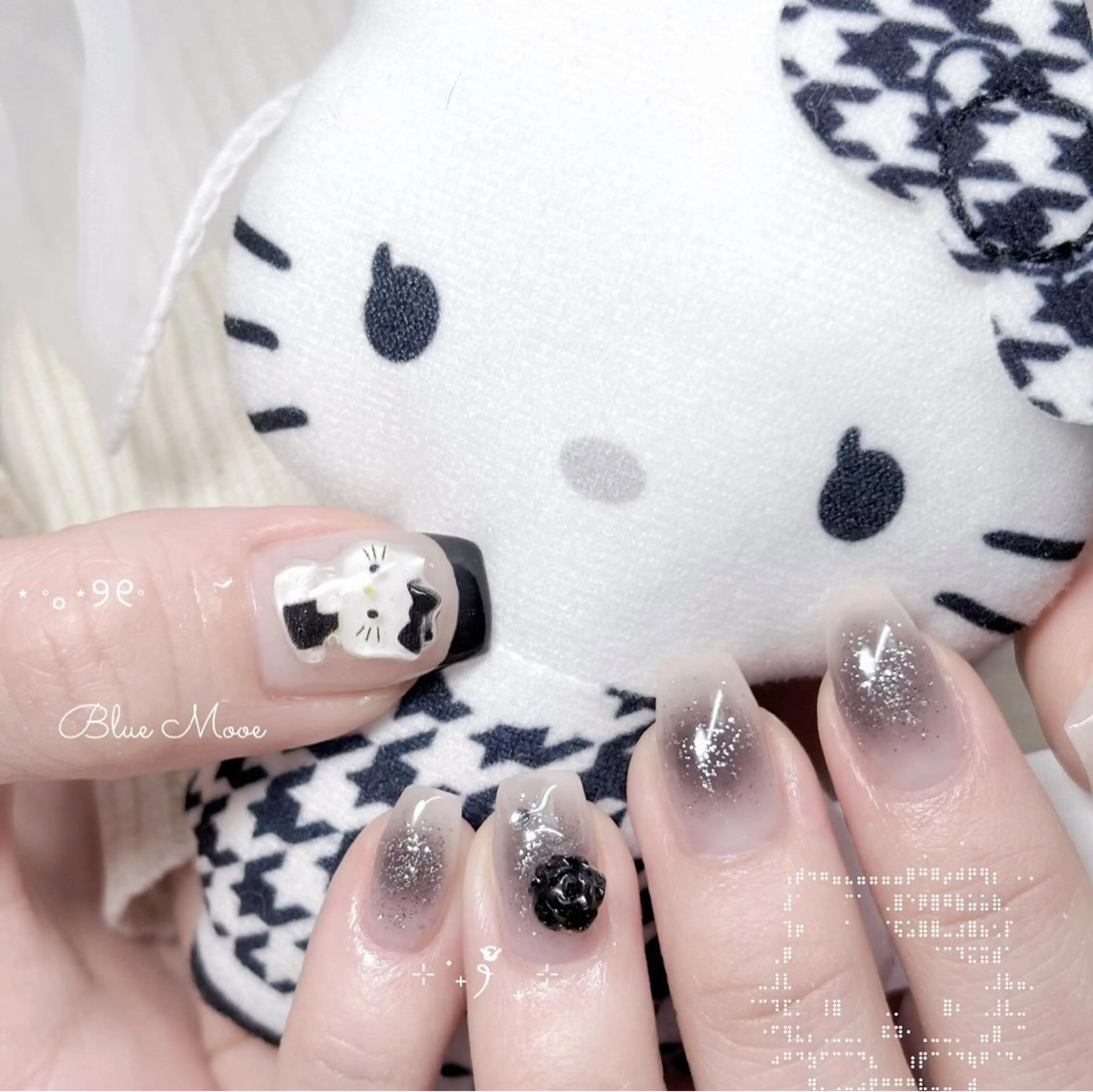 ネイル ハンドネイル フットネイル ハンドケア nail salon Blue Moonのネイルデザイン