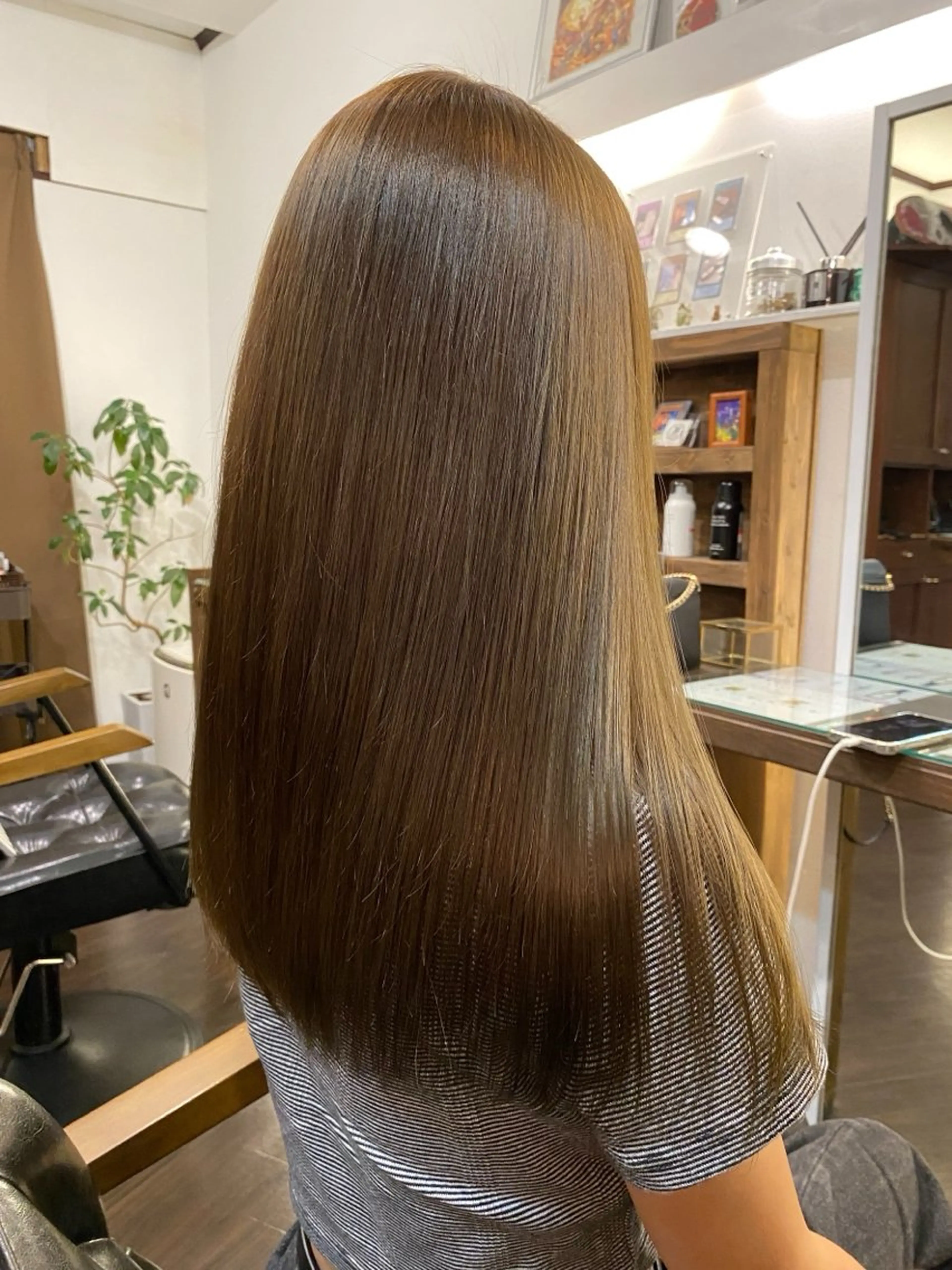 縮毛矯正 + パワーディクトトリートメント(サービス)の写真