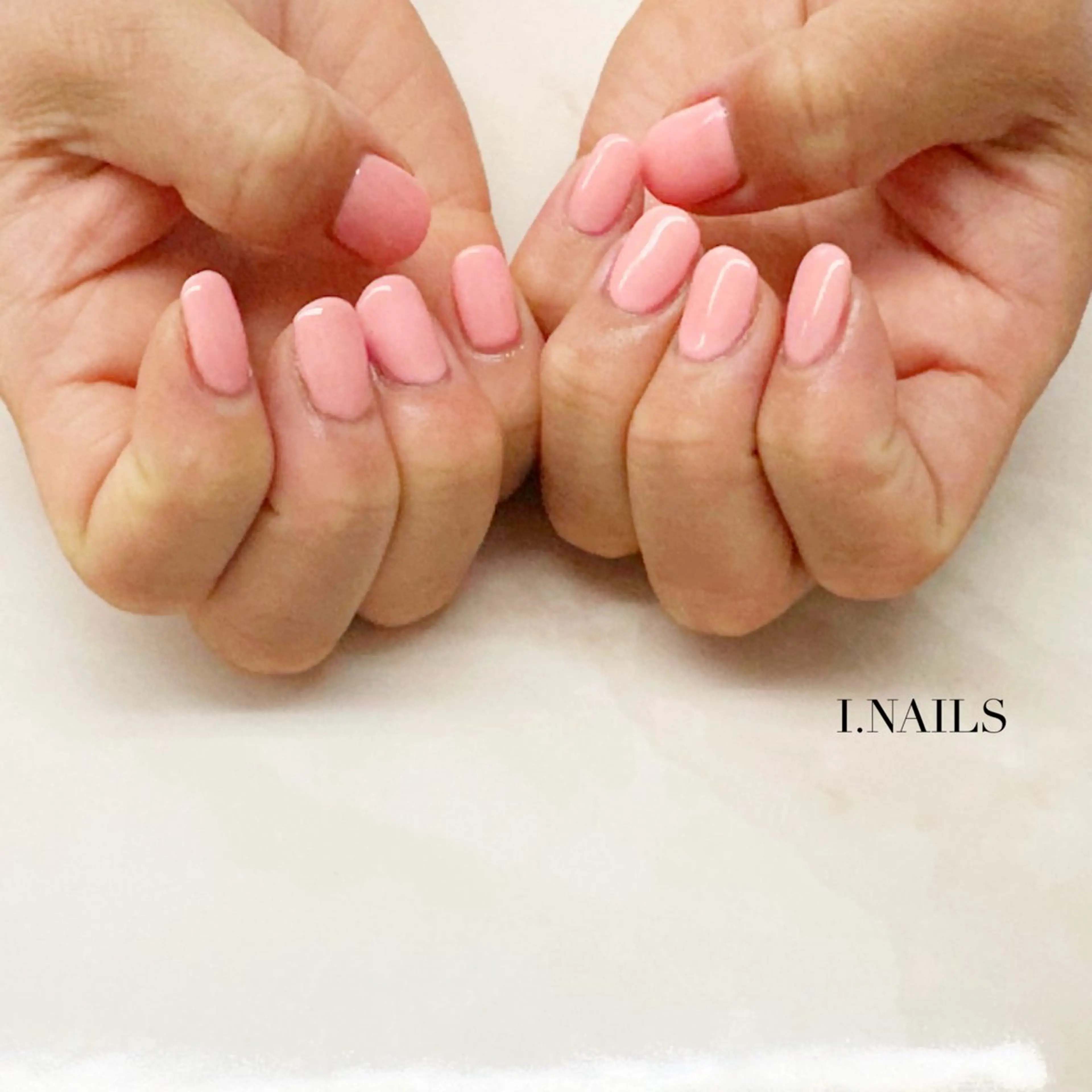 ネイル アイネイルズ所属・早川 梓のネイルデザイン