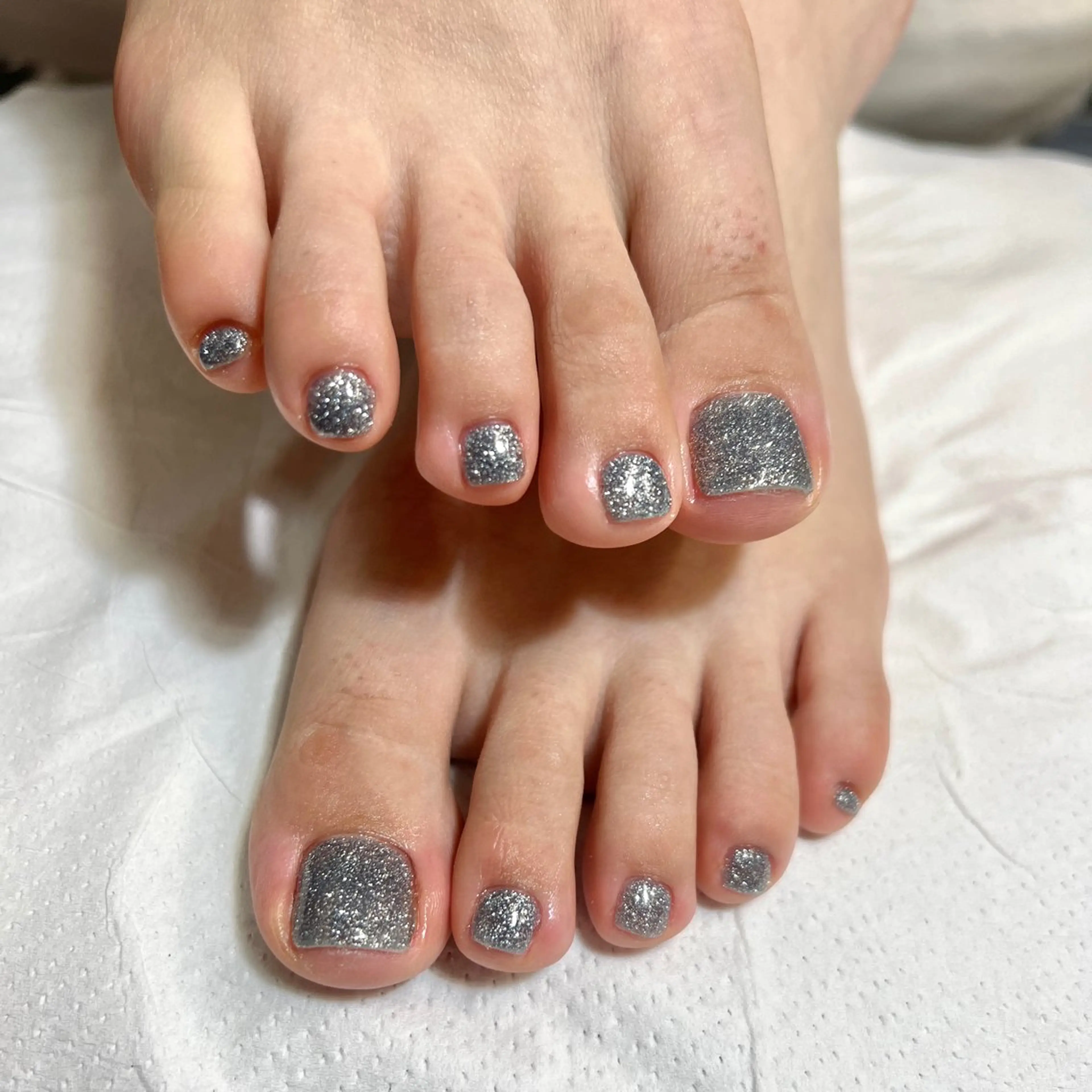 ネイル フラッシュネイル フットネイル ネイビー アフローディアネイルネオ葛西店所属・植村 ちはるのネイルデザイン