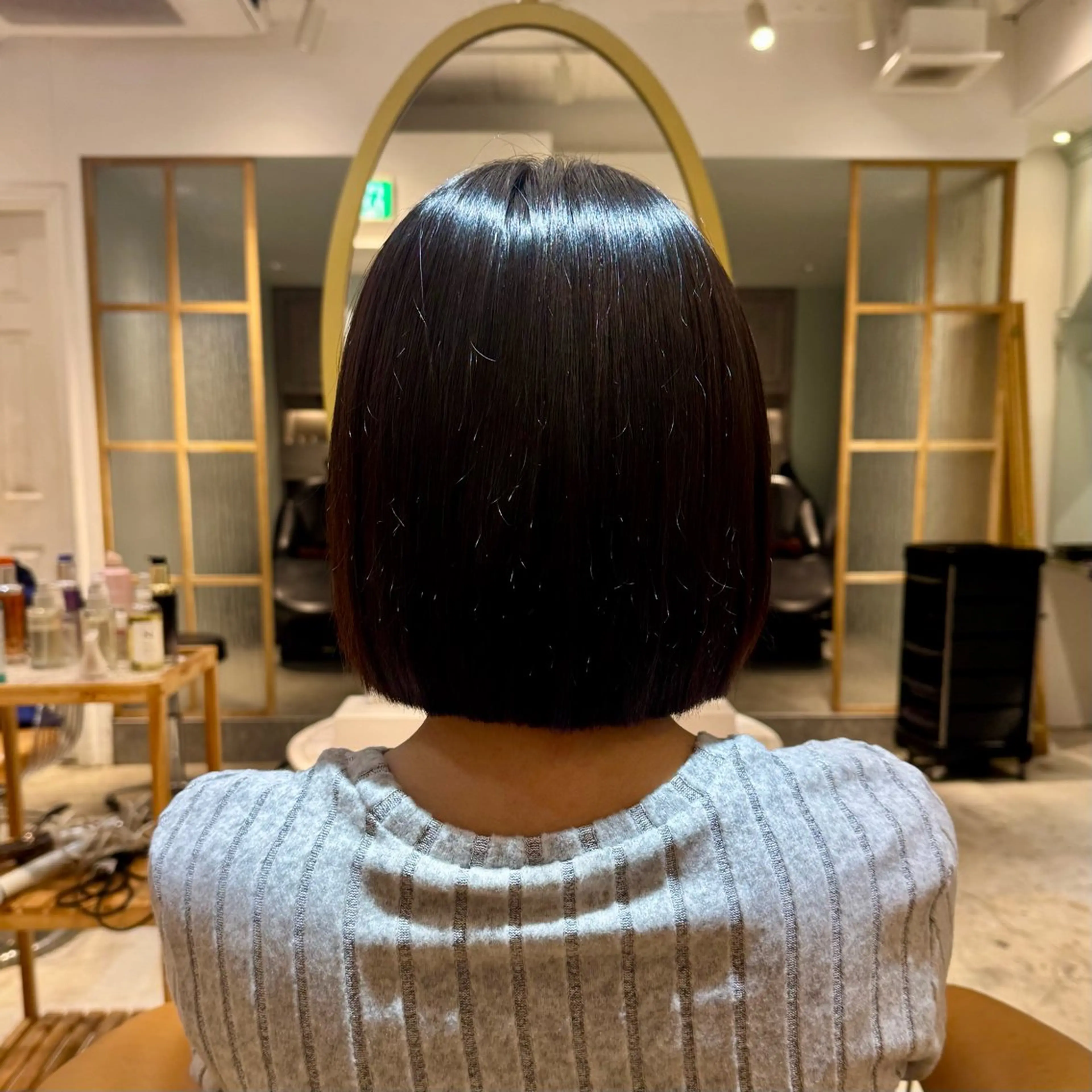 ミディアム ボブ カット ヘアカラー トリートメント ヘアセット 髪質改善/ボブ /韓国/erikoのヘアスタイル