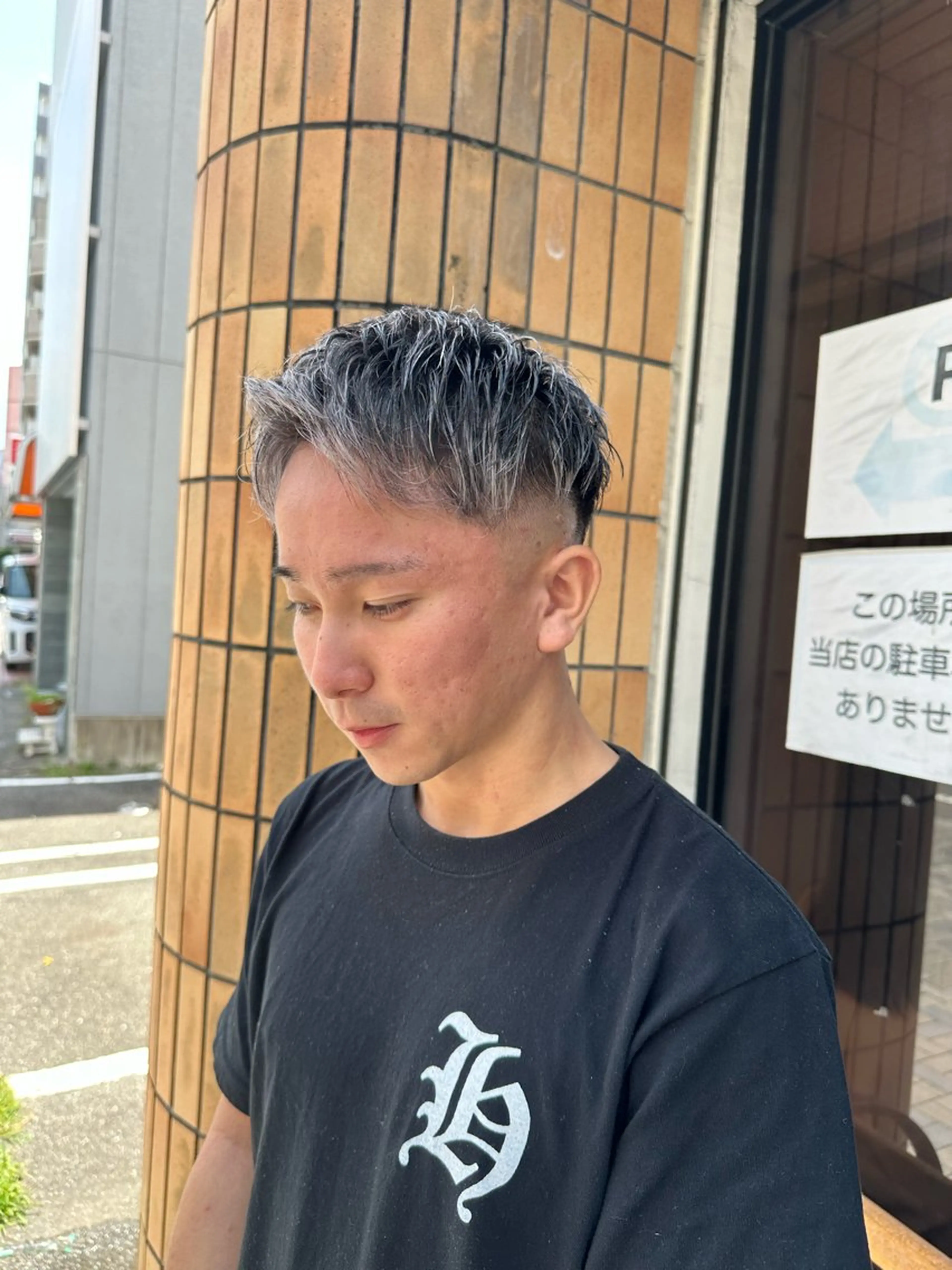 ショート カラー メンズ フェードカット メンズハイライト スキンフェード ハイライトカラー ハイライト カット ヘアカラー ハヤシカズキ/カラー ✂/メンズパーマのヘアスタイル