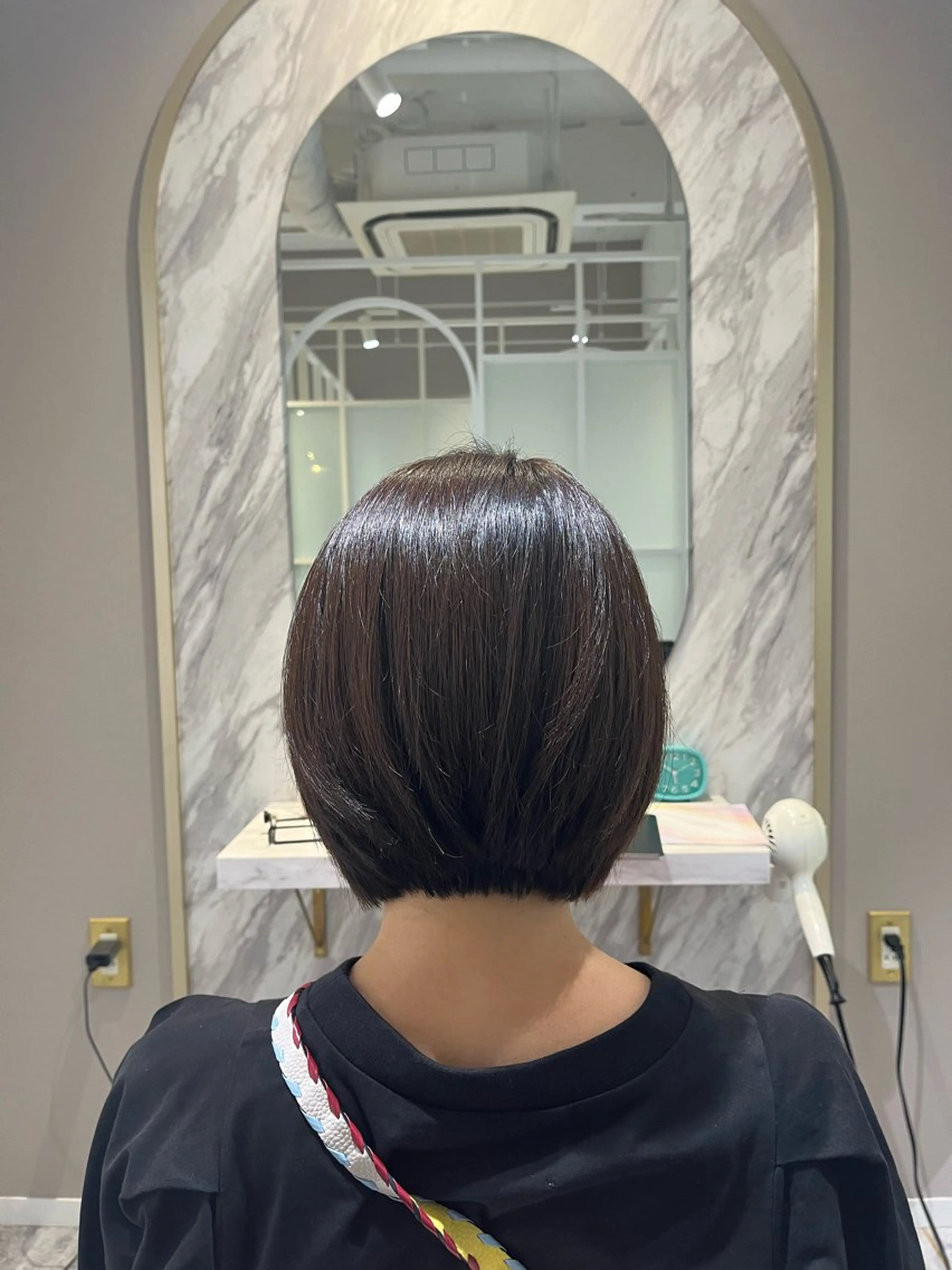 ショート カット ヘアカラー トリートメント 艶ボブ🌼 MAHOのヘアスタイル