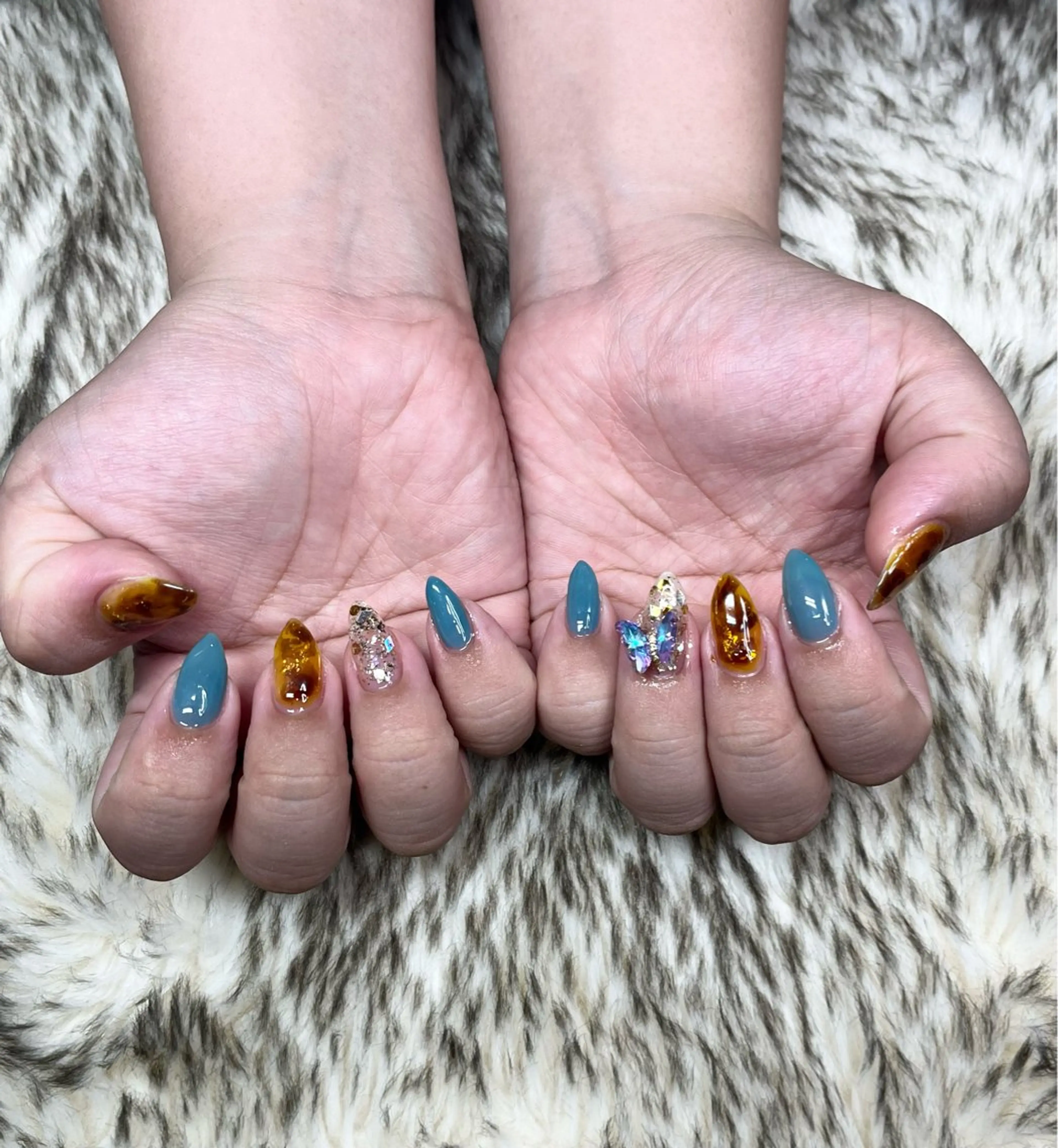 ネイル nailroom HARU.のネイルデザイン