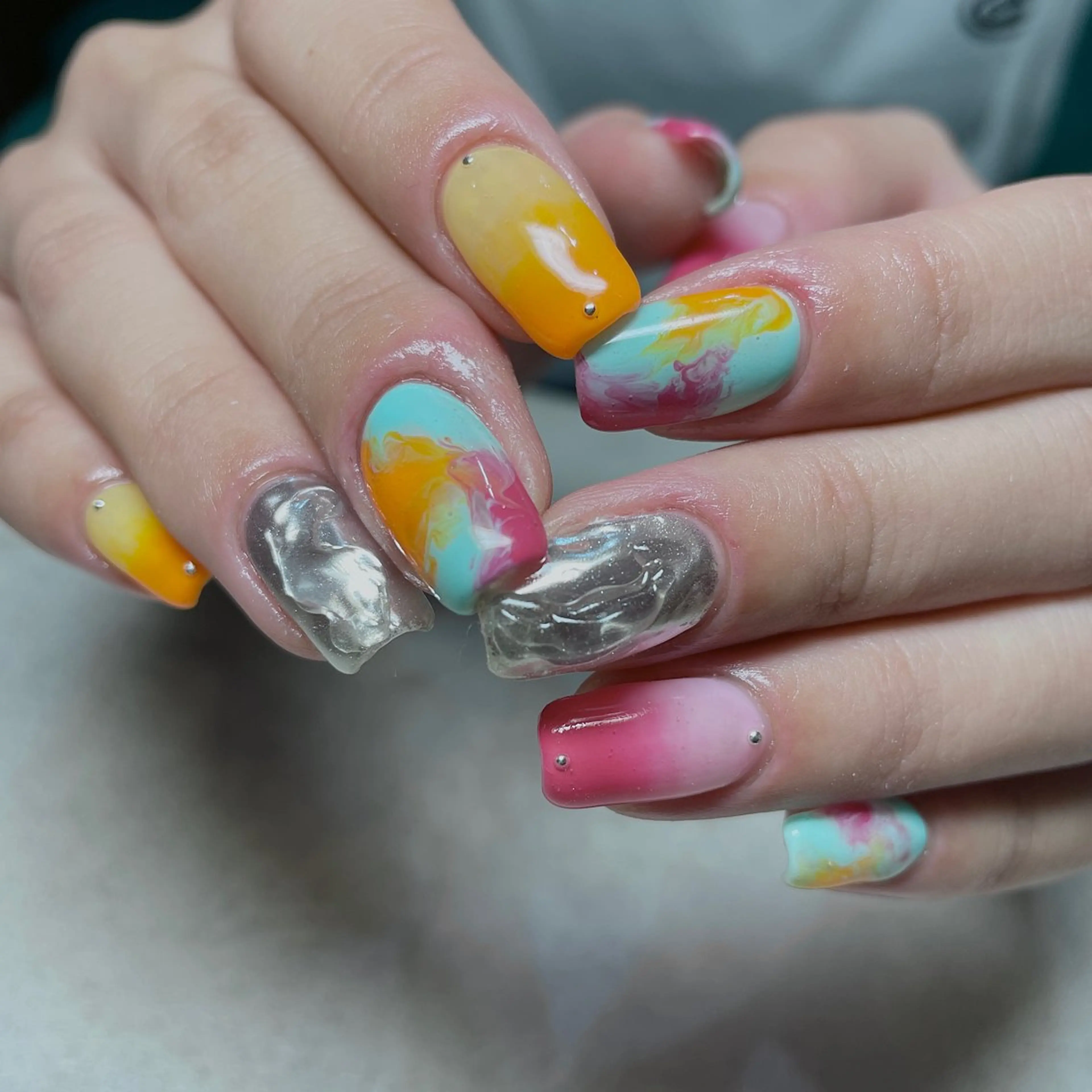 ネイル グラデーション 大理石ネイル(マーブル) ミラーネイル スクエアネイル 夏ネイル ハンドネイル acs.n所属・ネイル，耳つぼ 風間すみれのその他イメージ
