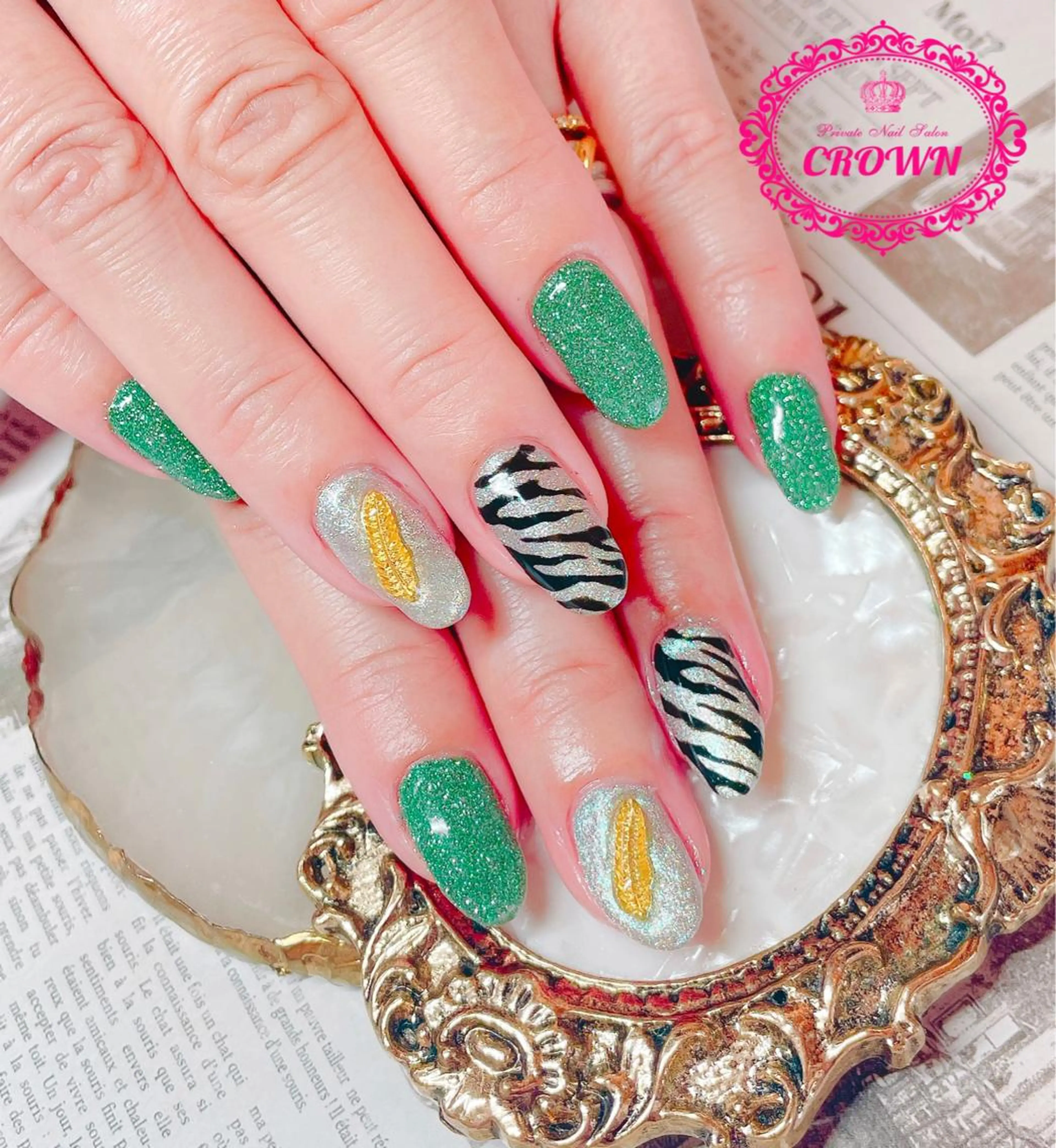 ネイル CROWN プライベートサロンのネイルデザイン
