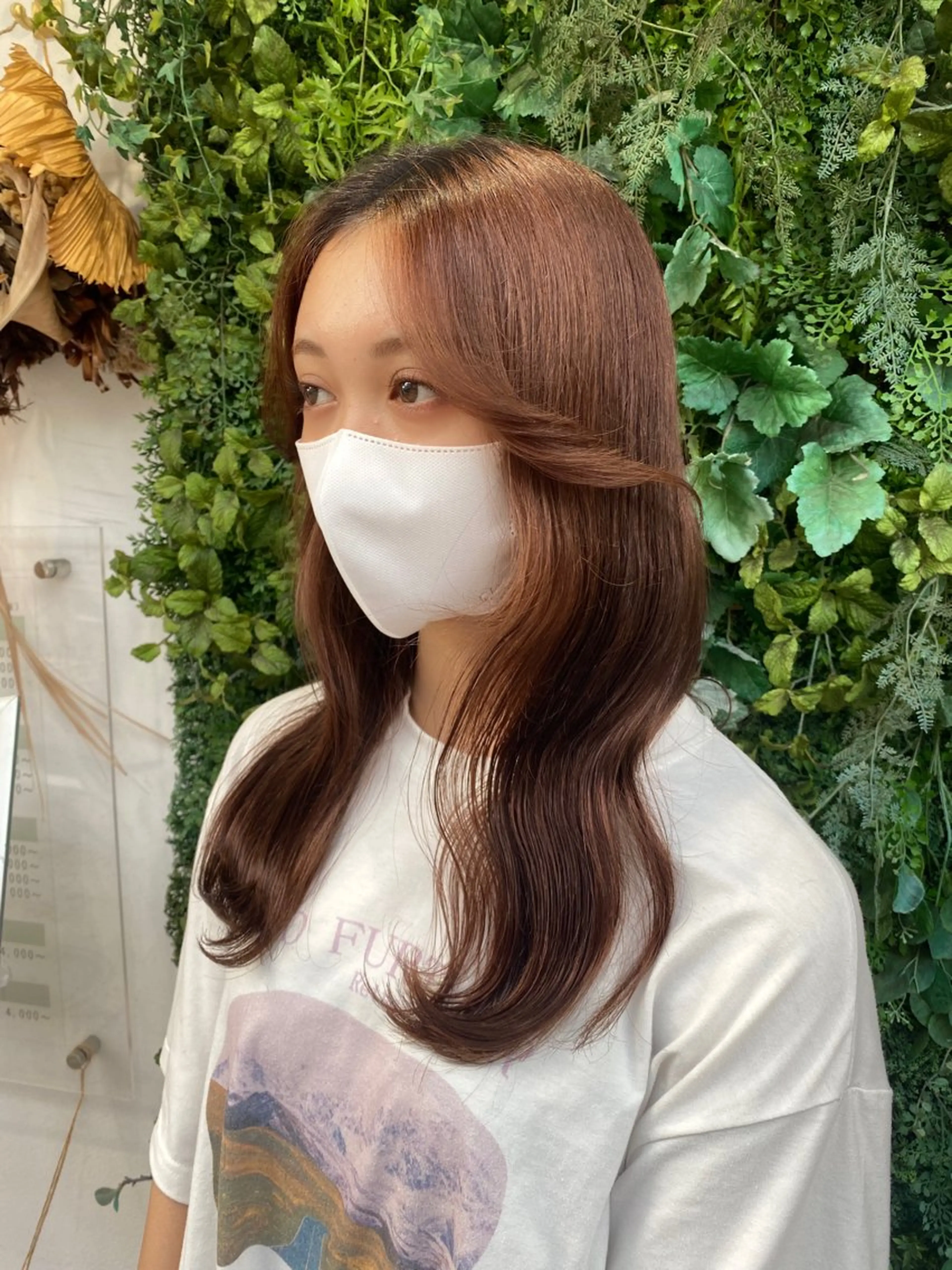 セミロング カット 透明感カラー/韓国 ヘア🩶yuri🩵のヘアスタイル