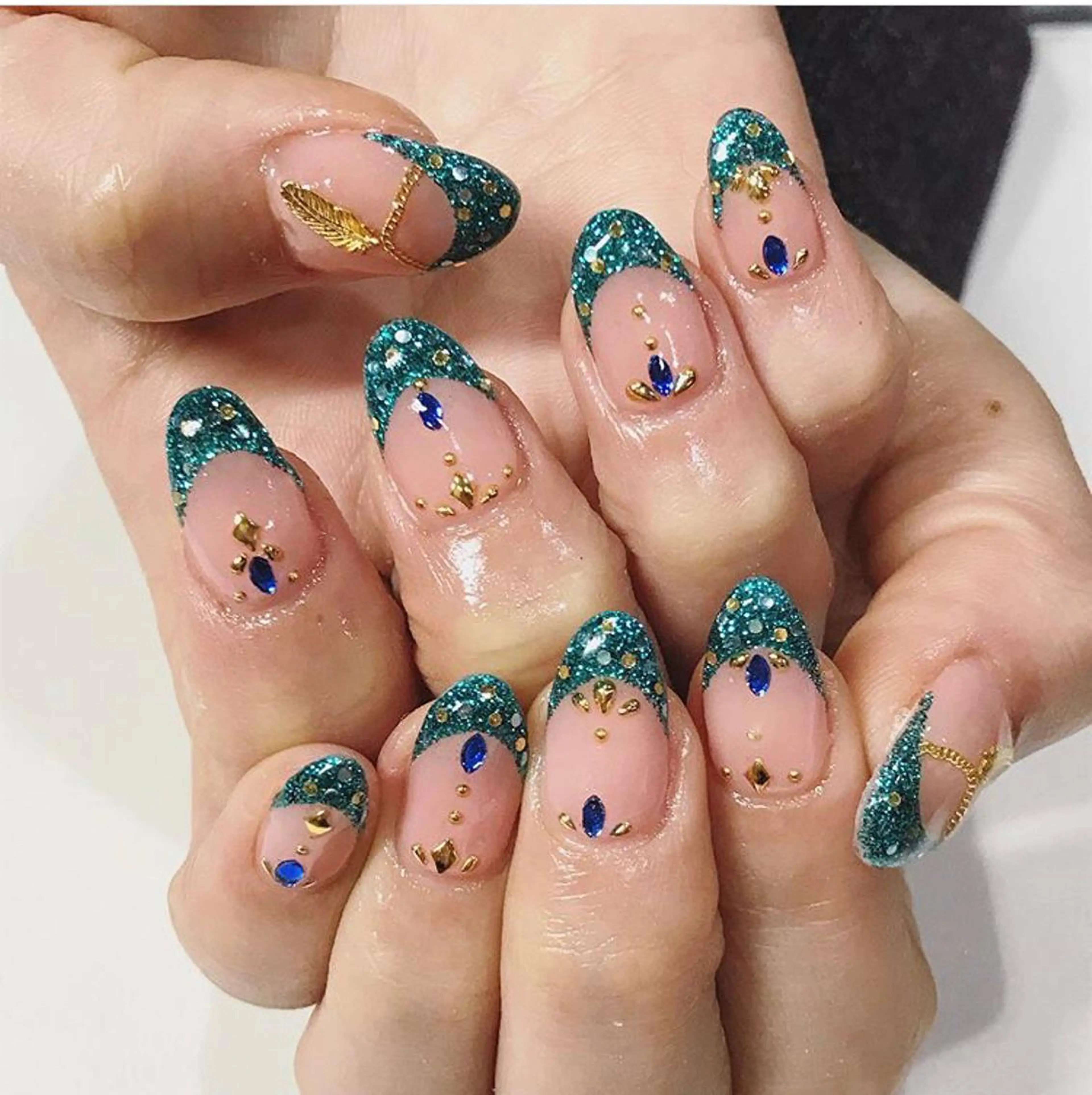 ネイル 渋谷ビュレネイル Kaoruのネイルデザイン