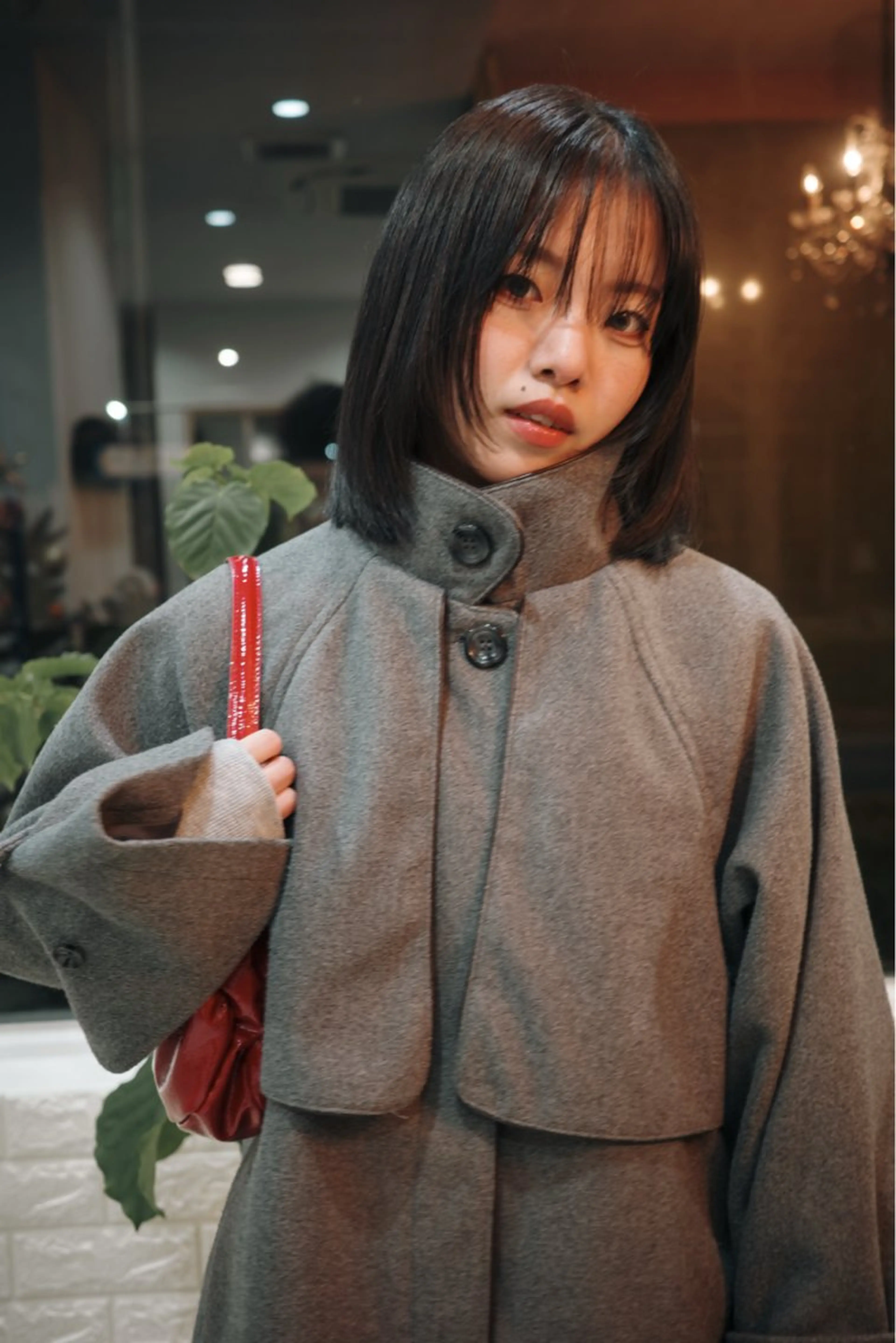 ミディアム 顔まわりレイヤー 顔周りカット レイヤーカット カット 堀田 柊のヘアスタイル