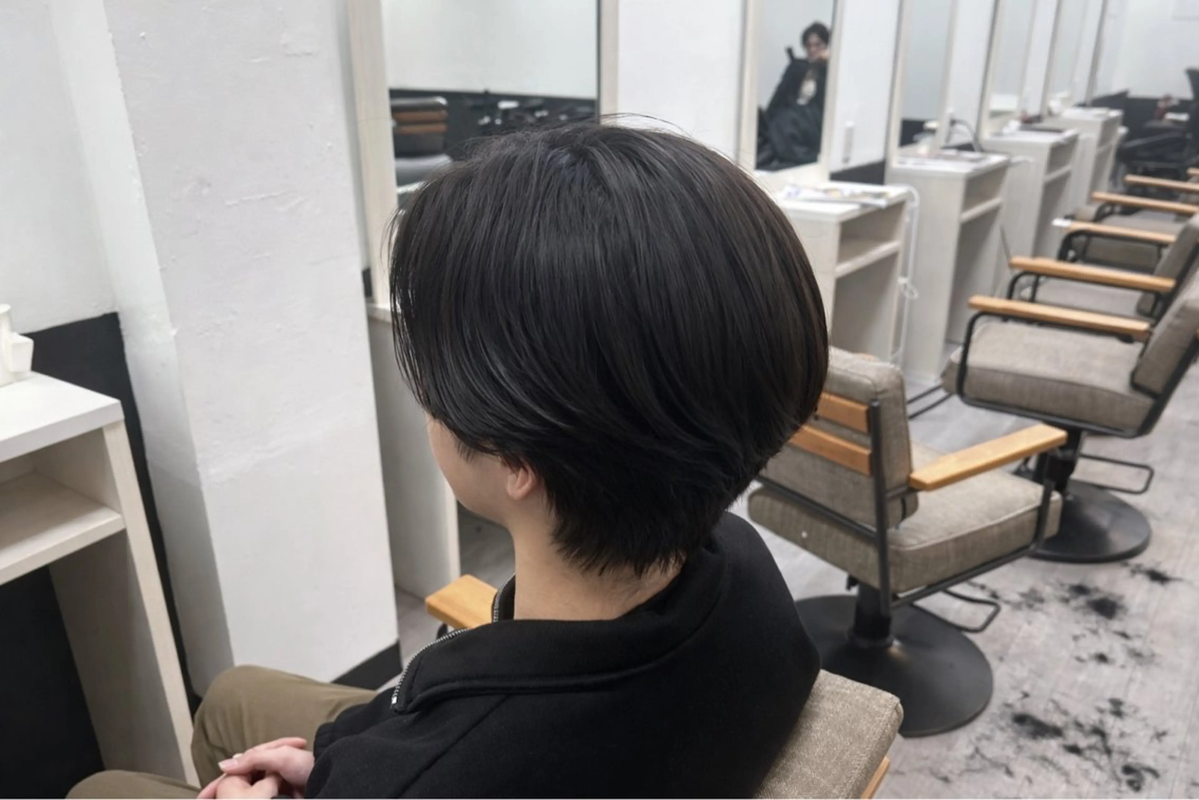 メンズ カット パーマ 艶髪カラー┊︎ レイヤーボブ🍀きりのヘアスタイル