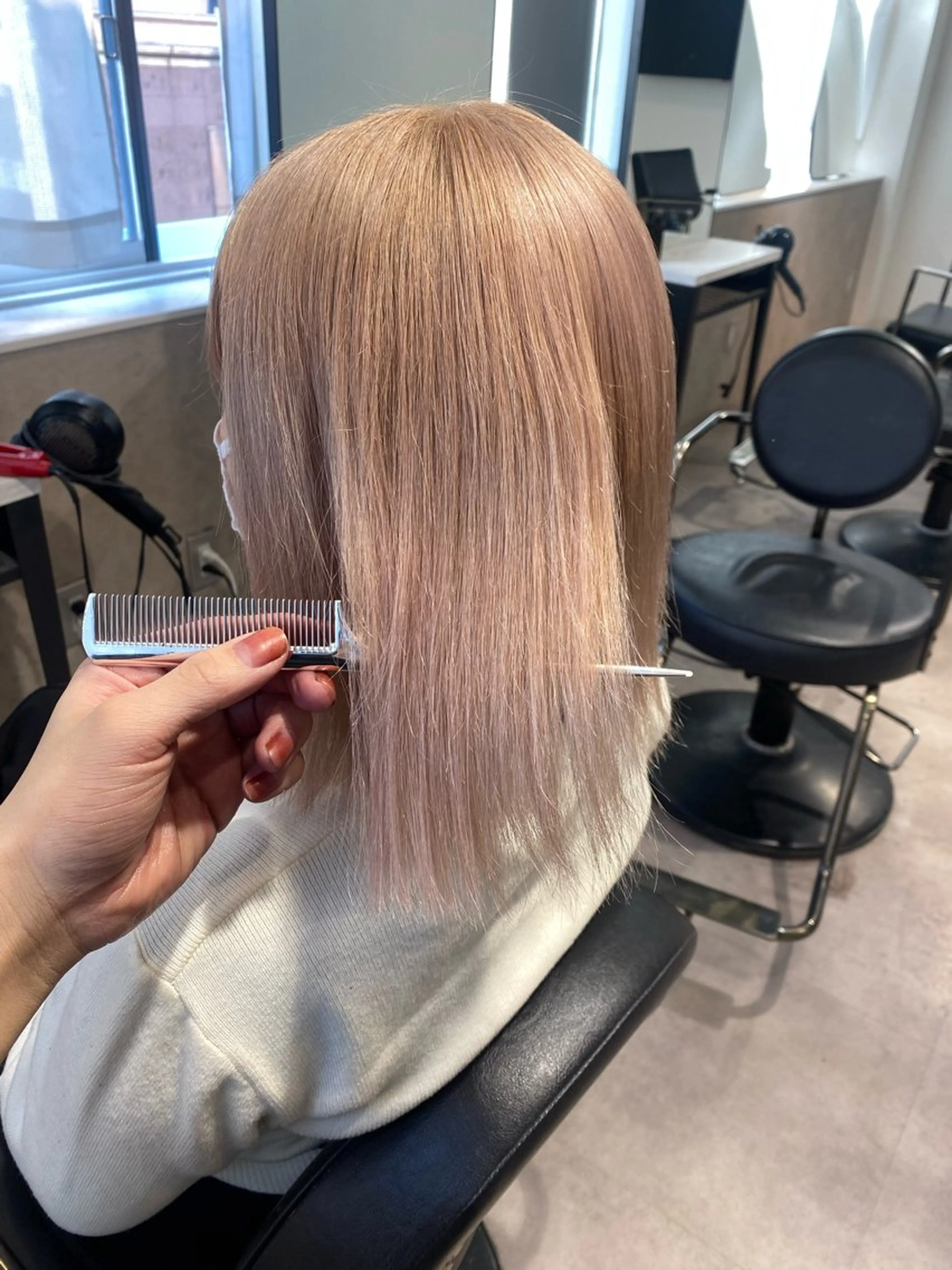 カラー ベージュカラー ブリーチ ハイトーンカラー ヘアカラー ヘアセット Seleneコウキ ブリーチ/ハイトーンのヘアスタイル