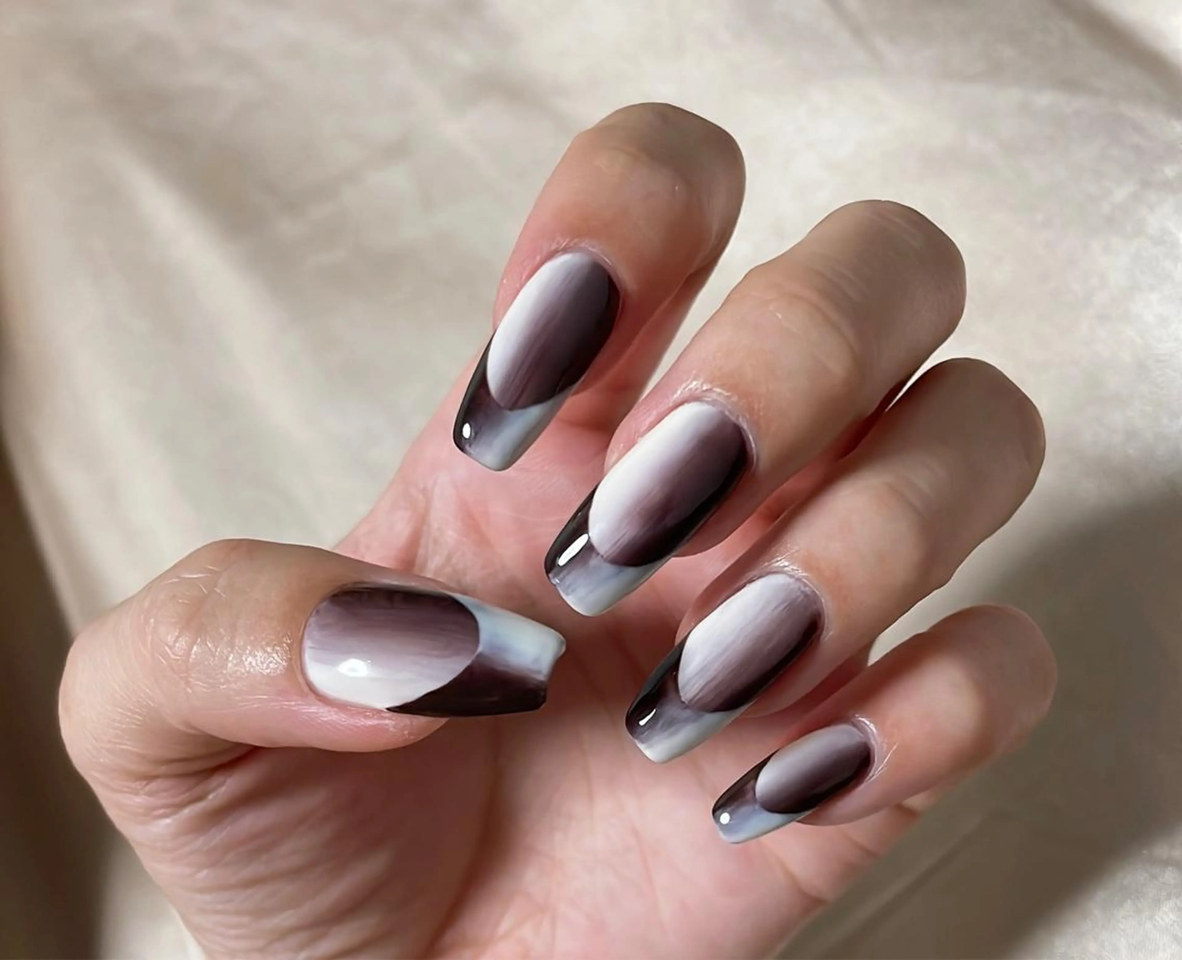 ネイル ハンドネイル VIERU 🌈🎀💖のネイルデザイン