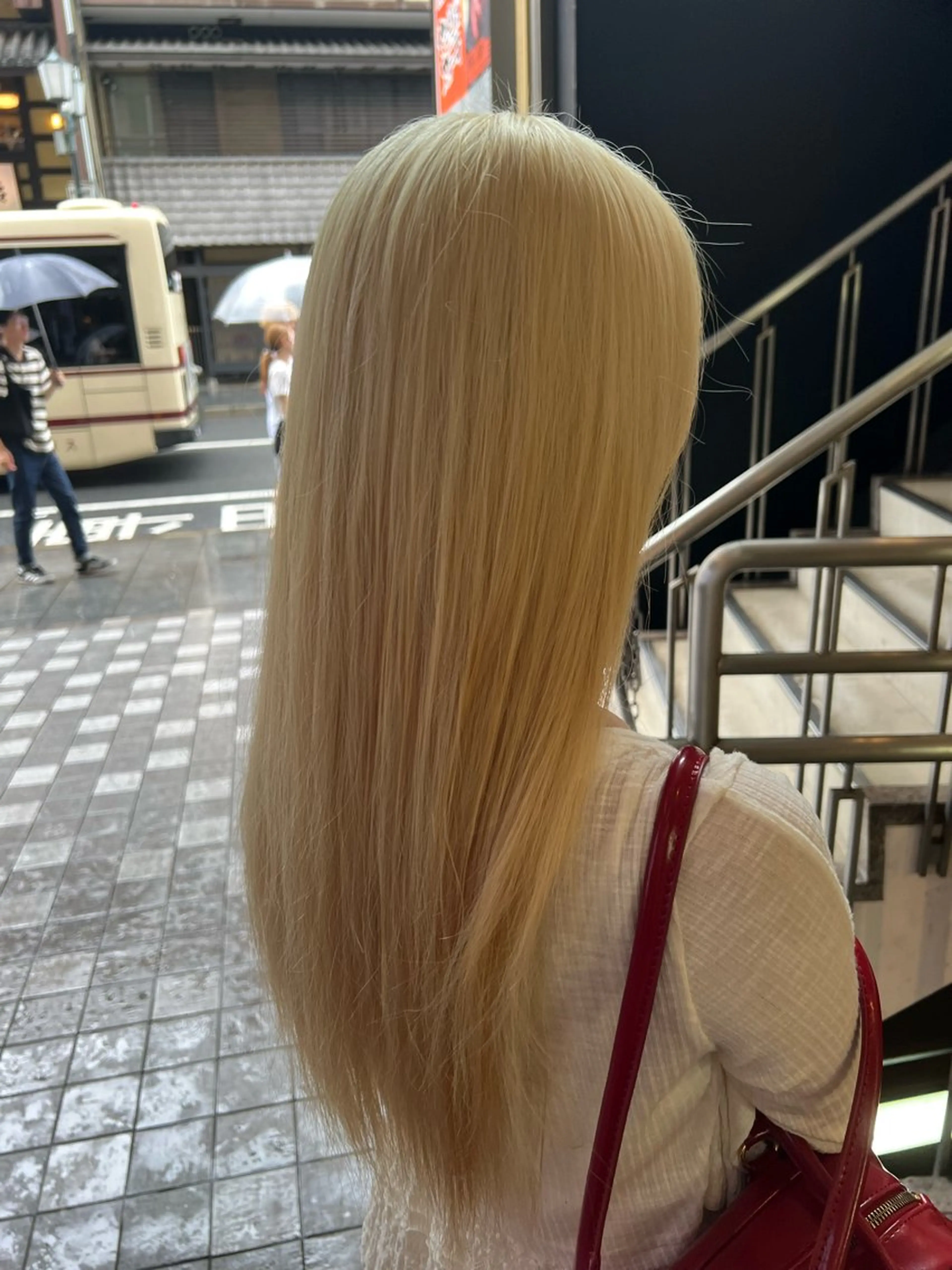 ロング カラー カット ヘアカラー ハイトーンカラー 坂本 翼のヘアスタイル