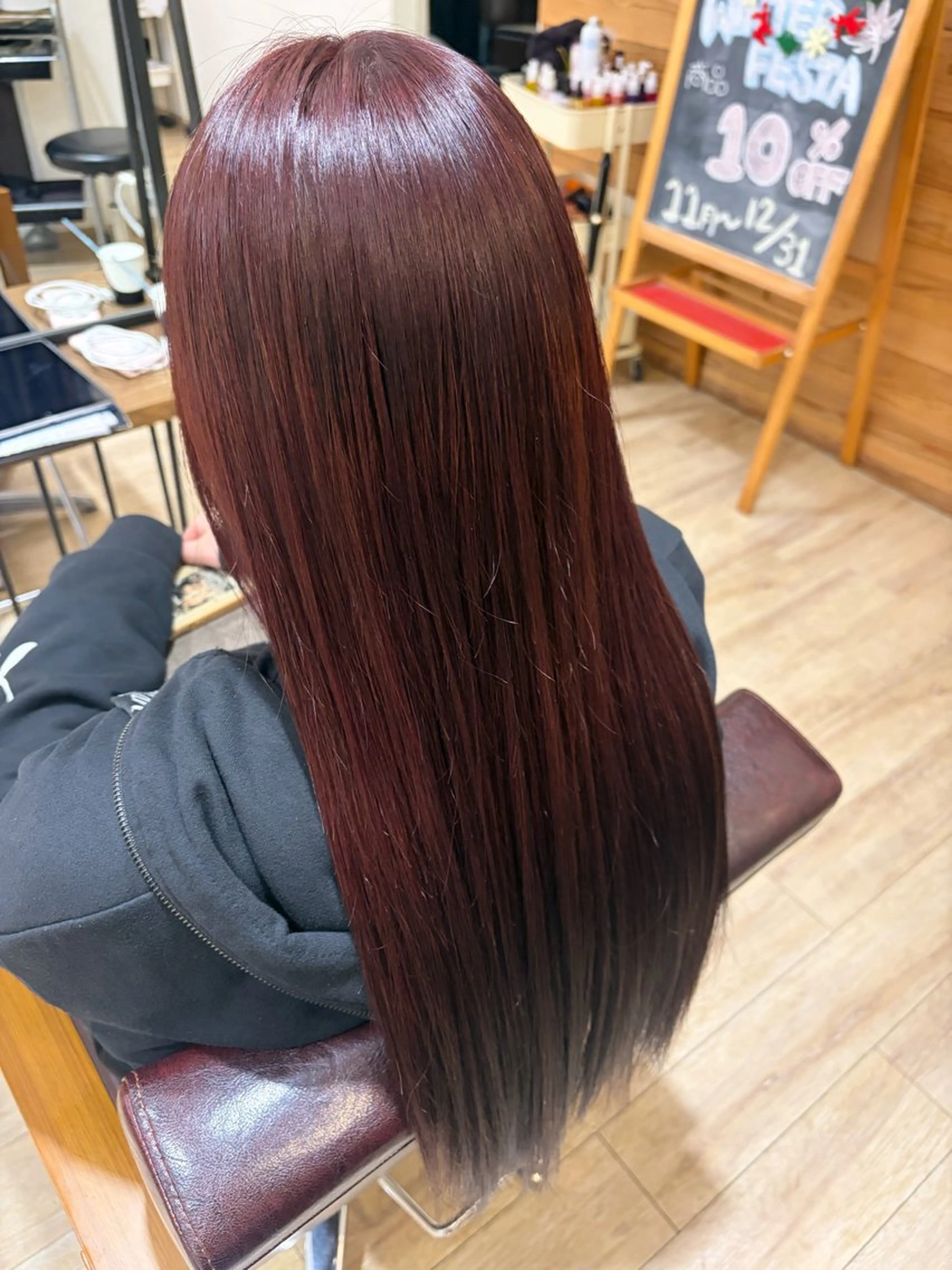 ロング 伊藤 梨緒のヘアスタイル