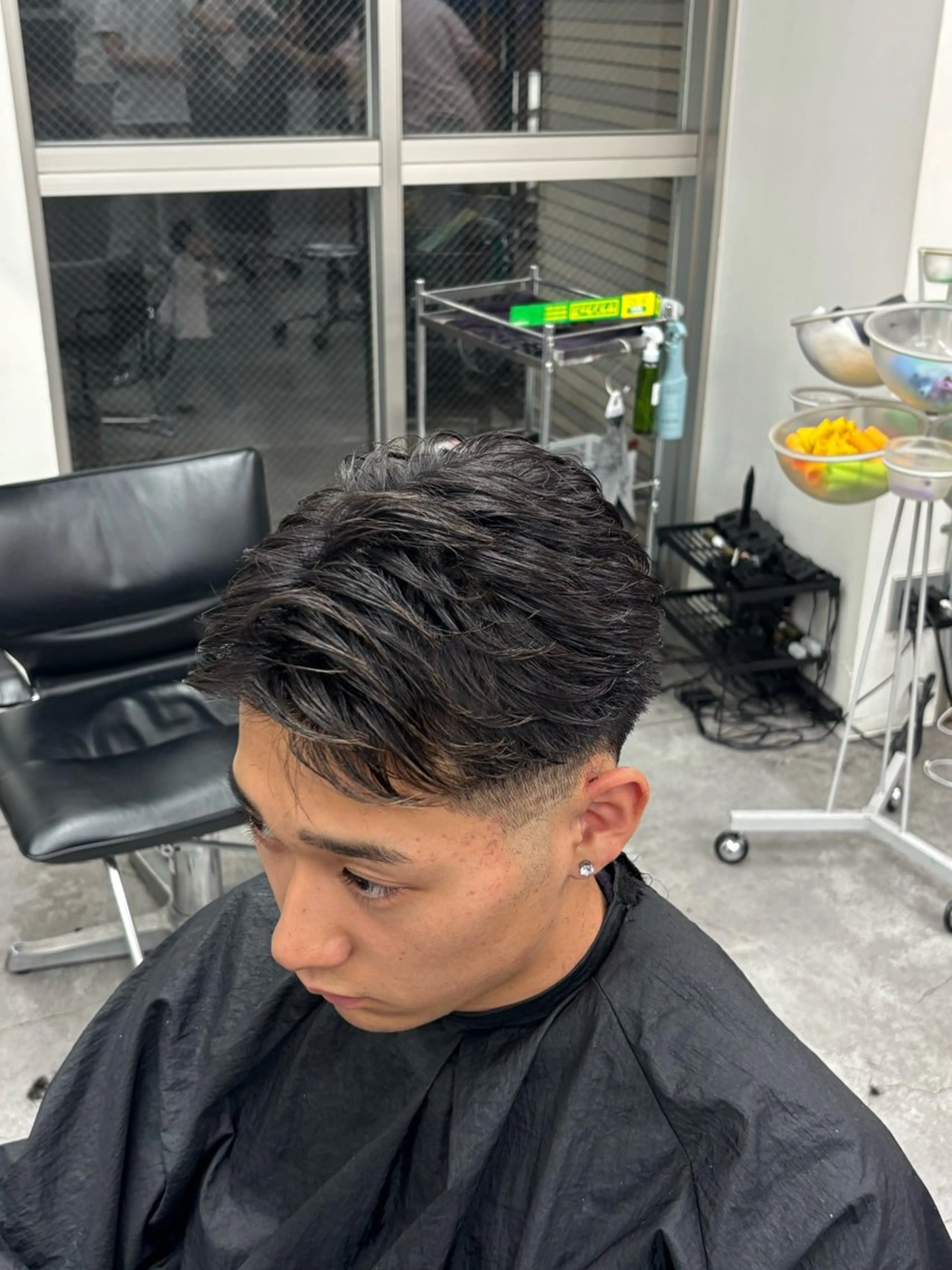 メンズハイトーン 北斗💍レイヤーのヘアスタイル