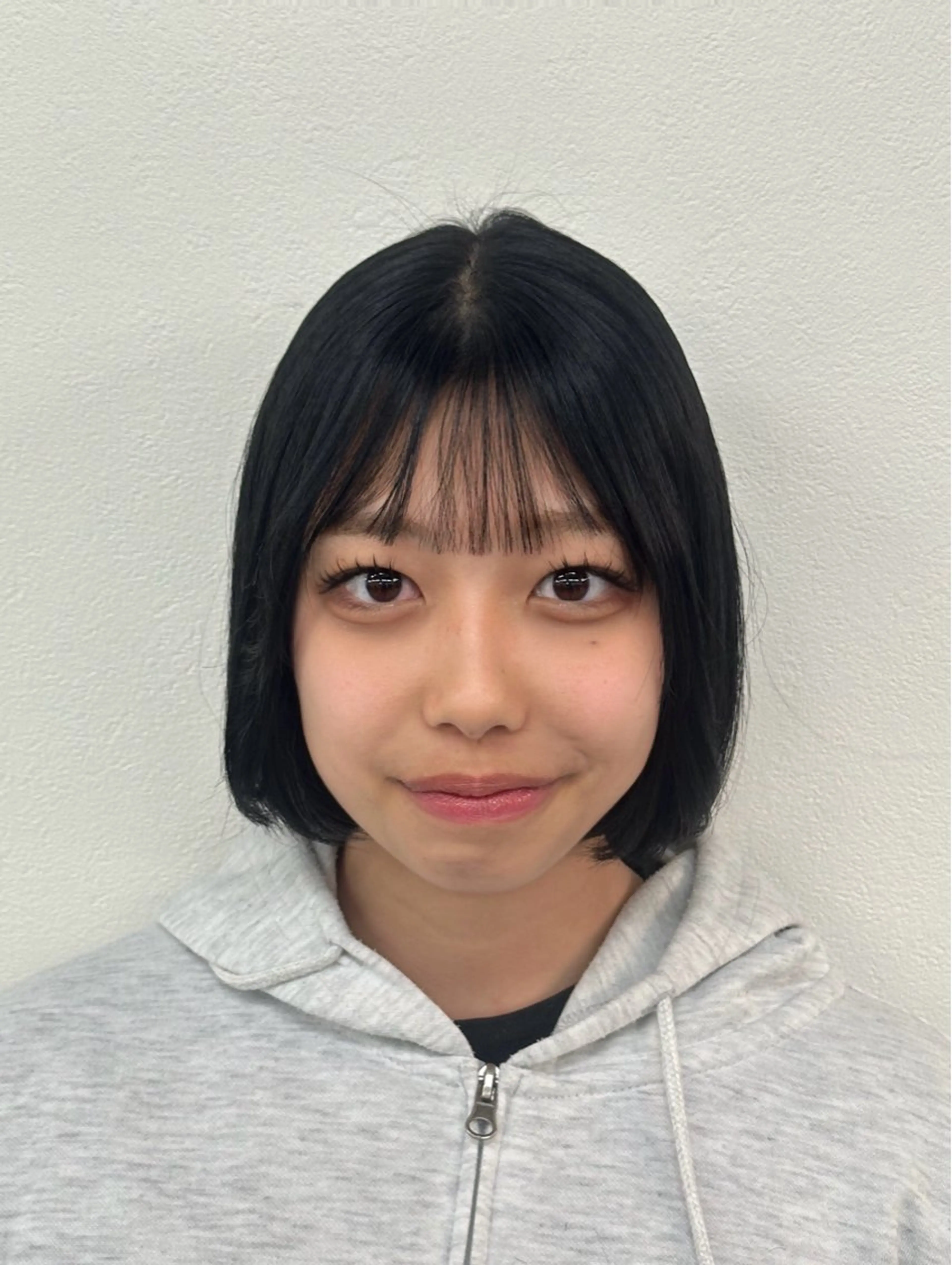 ショート ボブ ヘアカラー トリートメント 大井 あんずのヘアスタイル