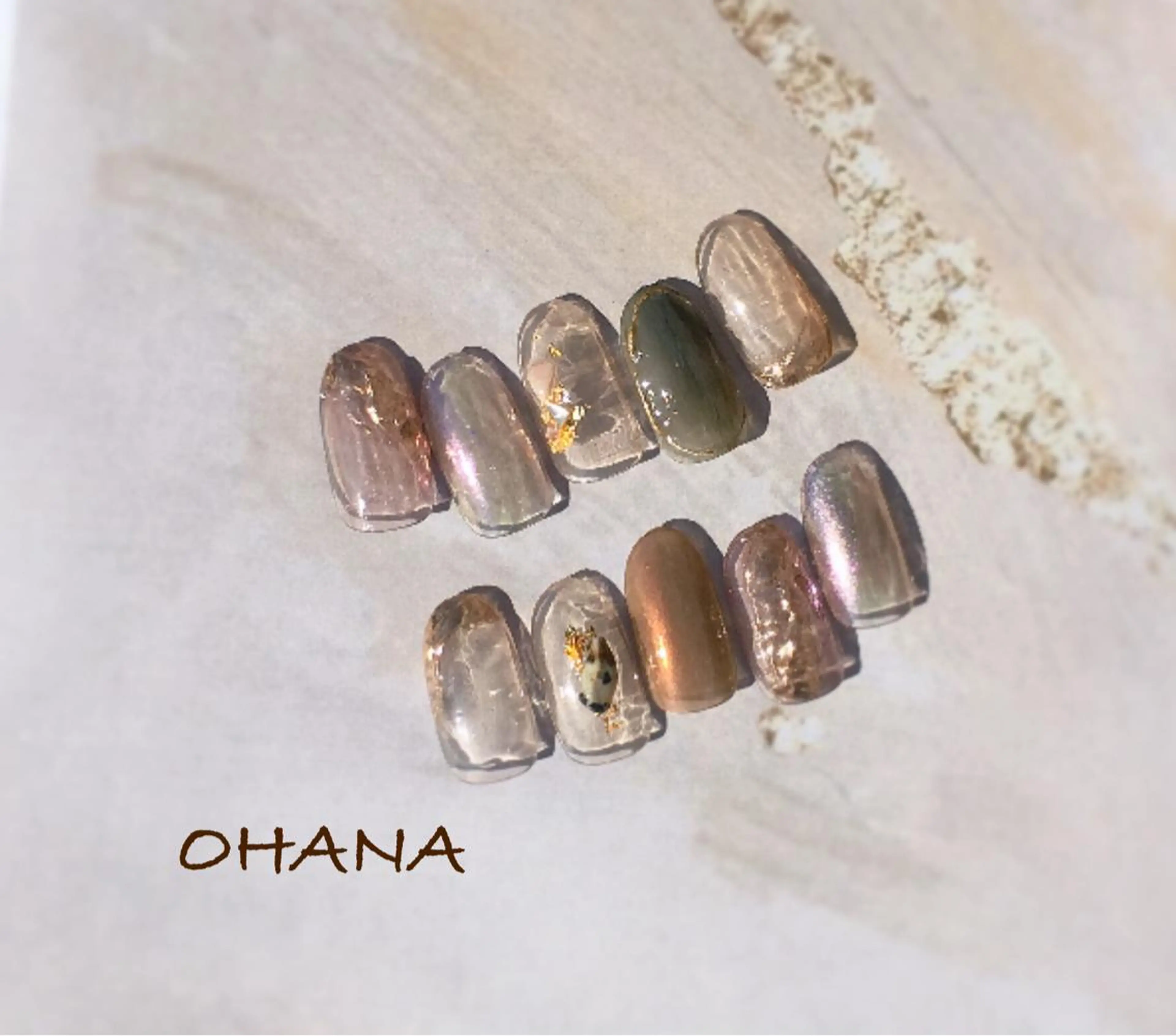 ネイル べっ甲ネイル フットネイル ラメ(グリッター) ラメグラデーション マグネットネイル nailroom  OHANA所属・nailroom OHANA🌴のネイルデザイン