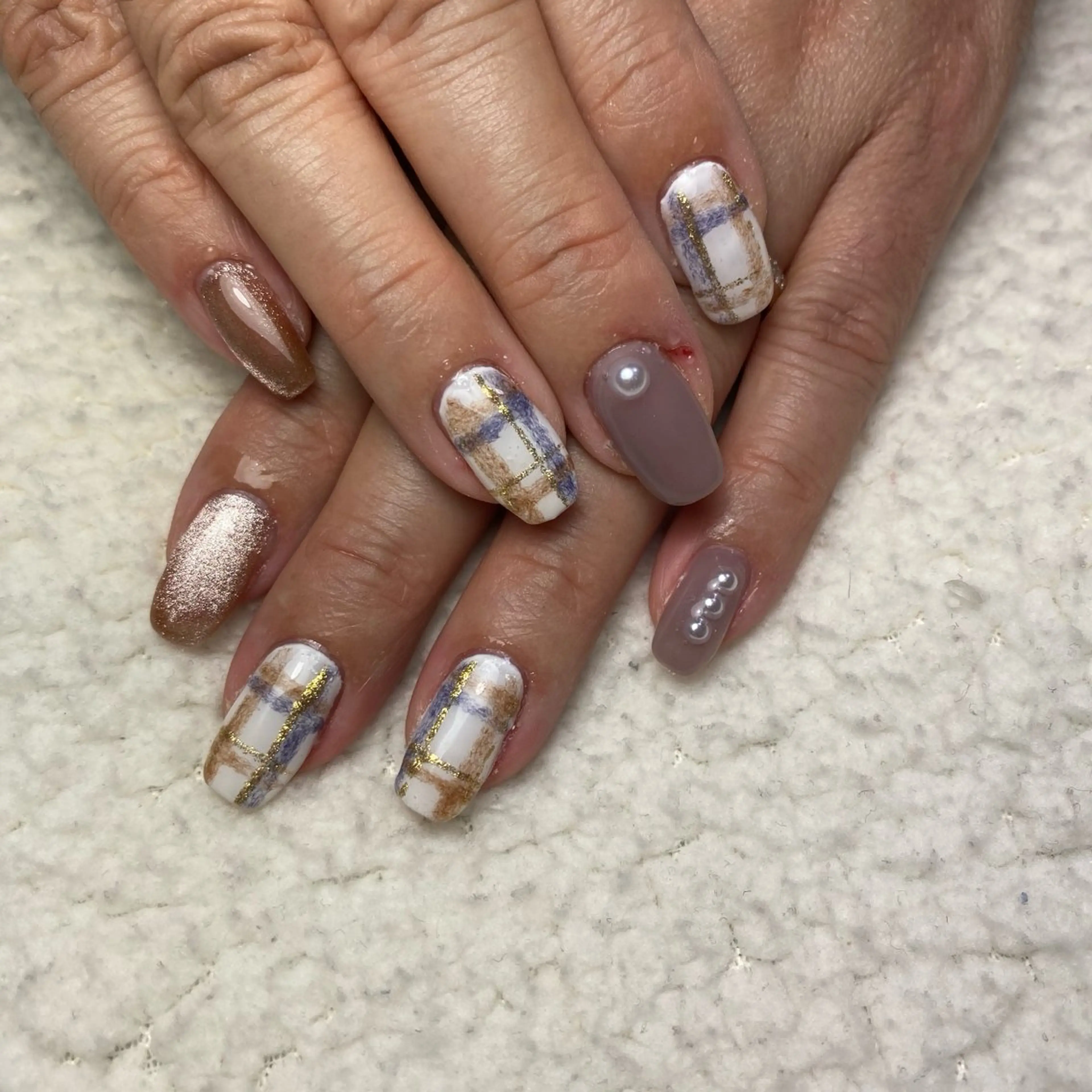 ネイル マグネットネイル ハンドネイル COCO+所属・COCO +のエステ・リラクイメージ