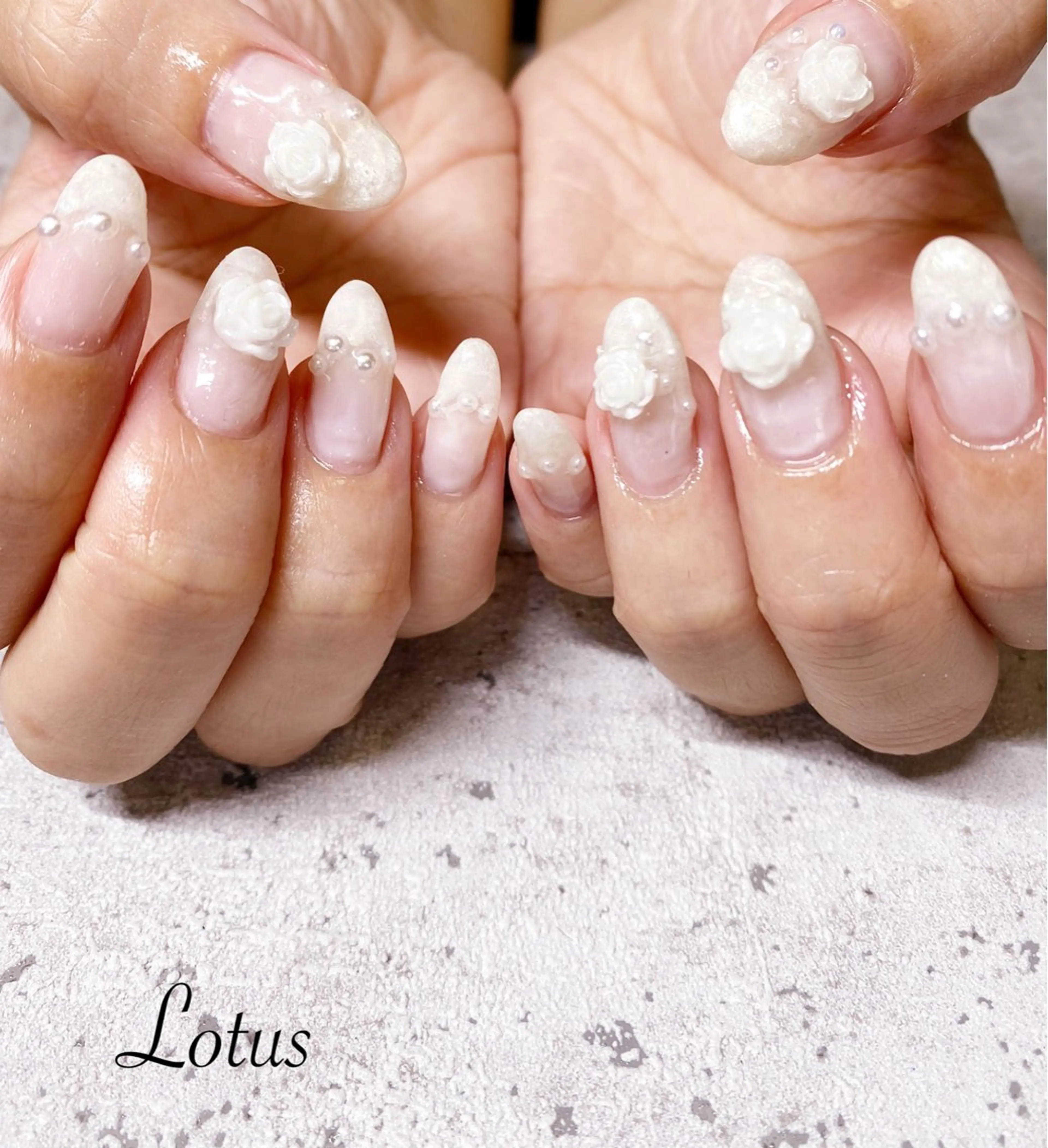 ネイル フレンチネイル 大理石ネイル(マーブル) ぷっくりネイル ハンドネイル ハンドケア ネイル＆脱毛 Lotus🌸のネイルデザイン