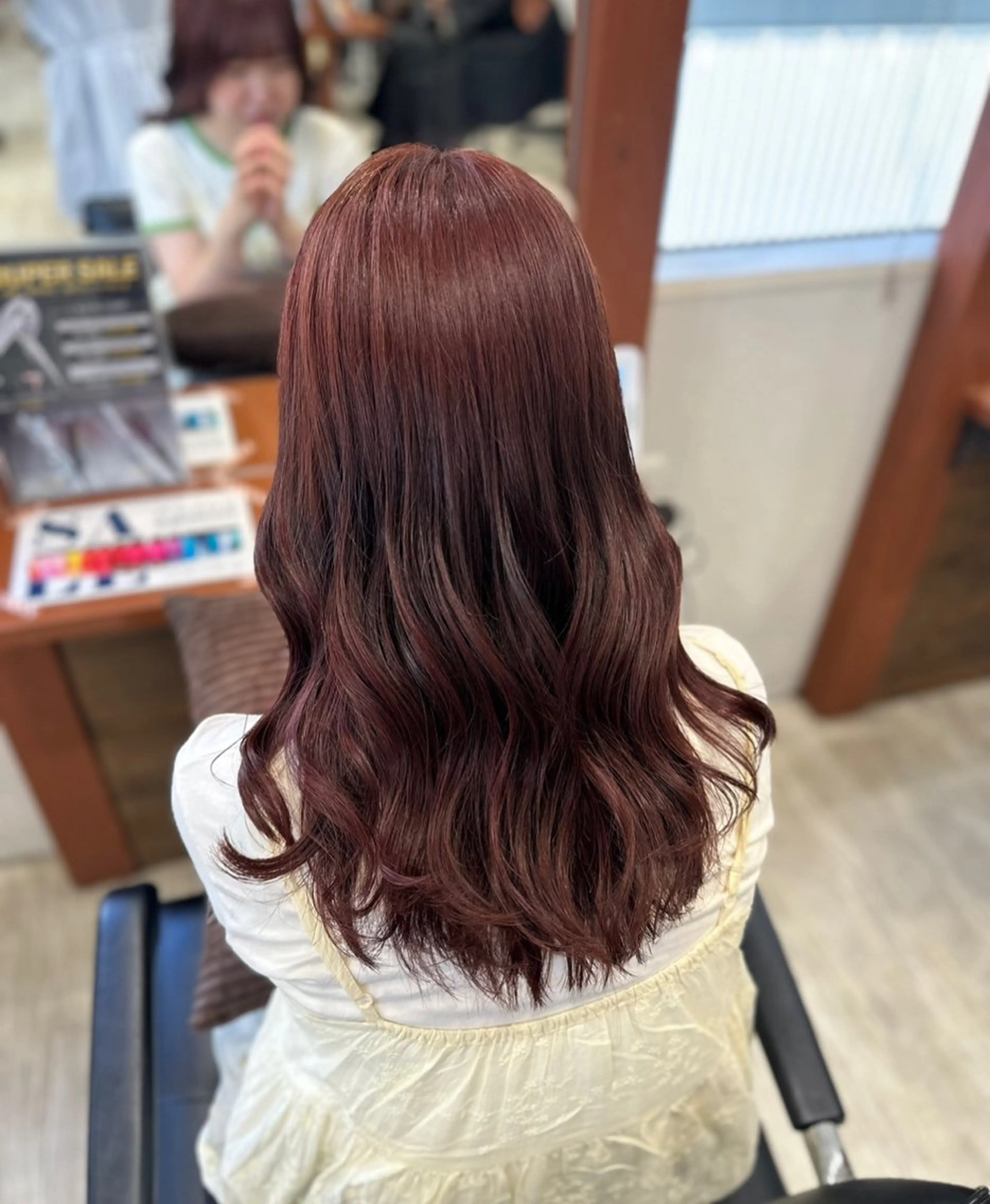 セミロング MOURI CHISATOのヘアスタイル