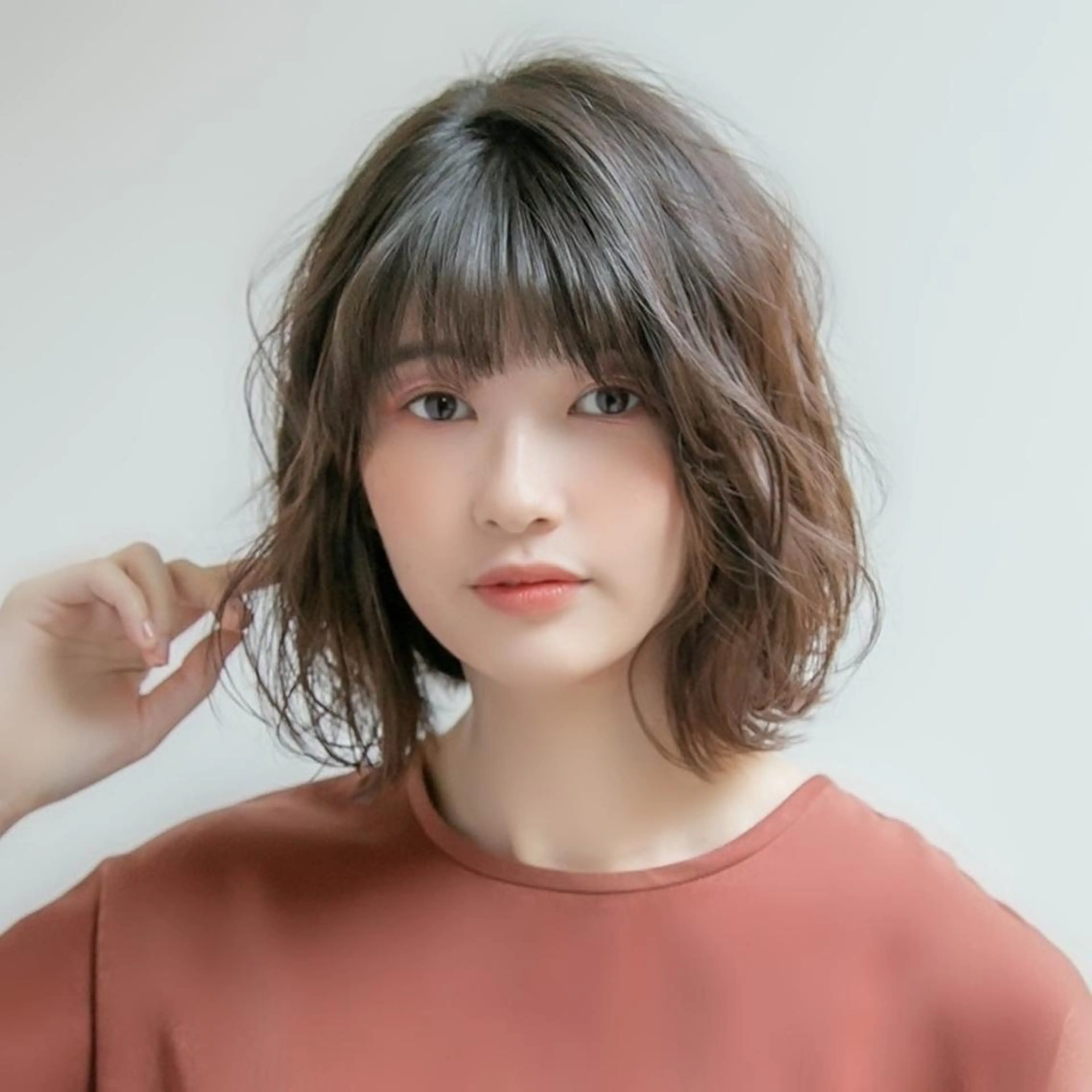 ミディアム カット ヘアカラー トリートメント 縮毛矯正/レイヤー 💎やまもとちひろのヘアスタイル