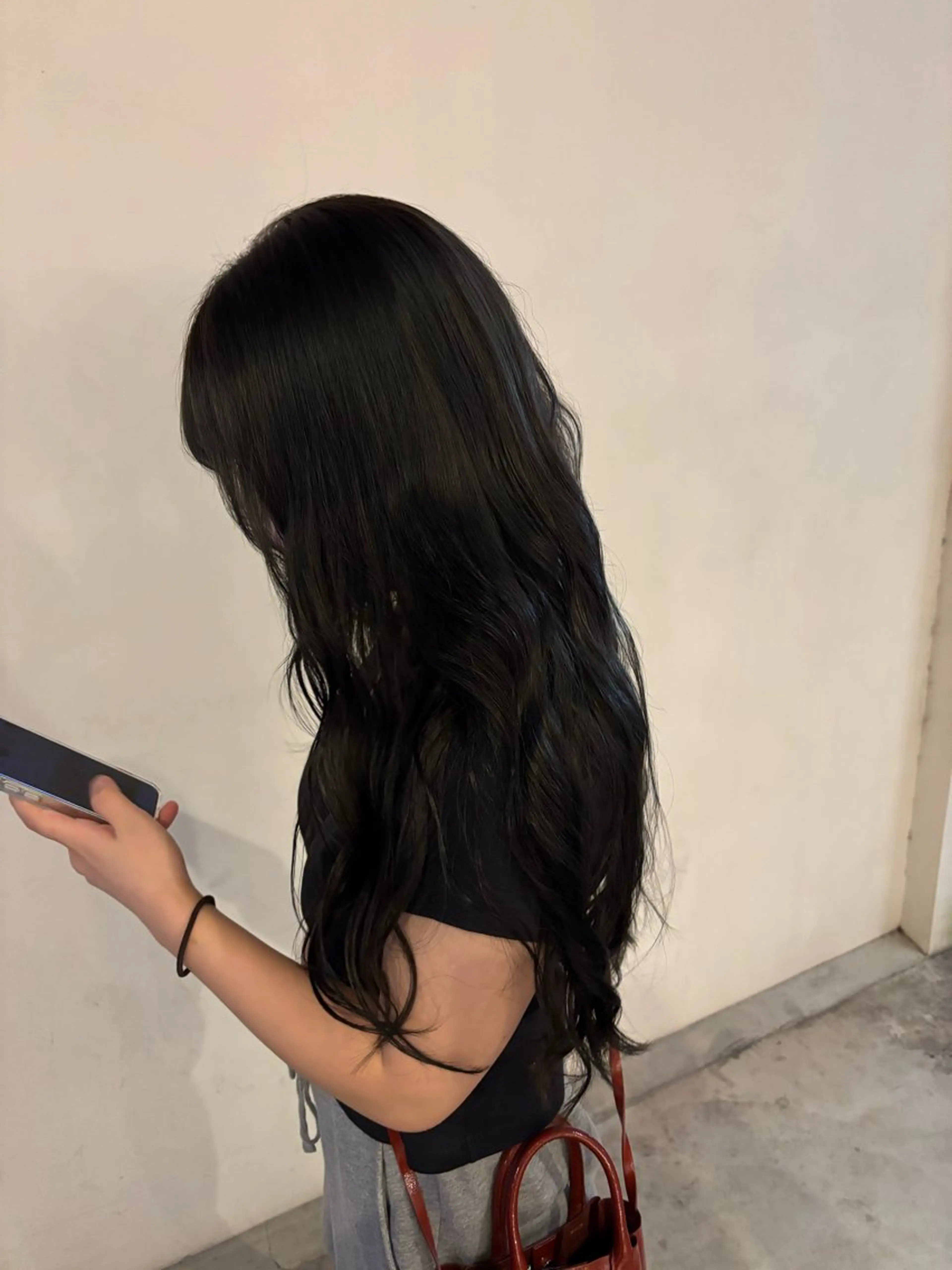 カラー ブリーチ オリーブカラー 河田 綺香のヘアスタイル