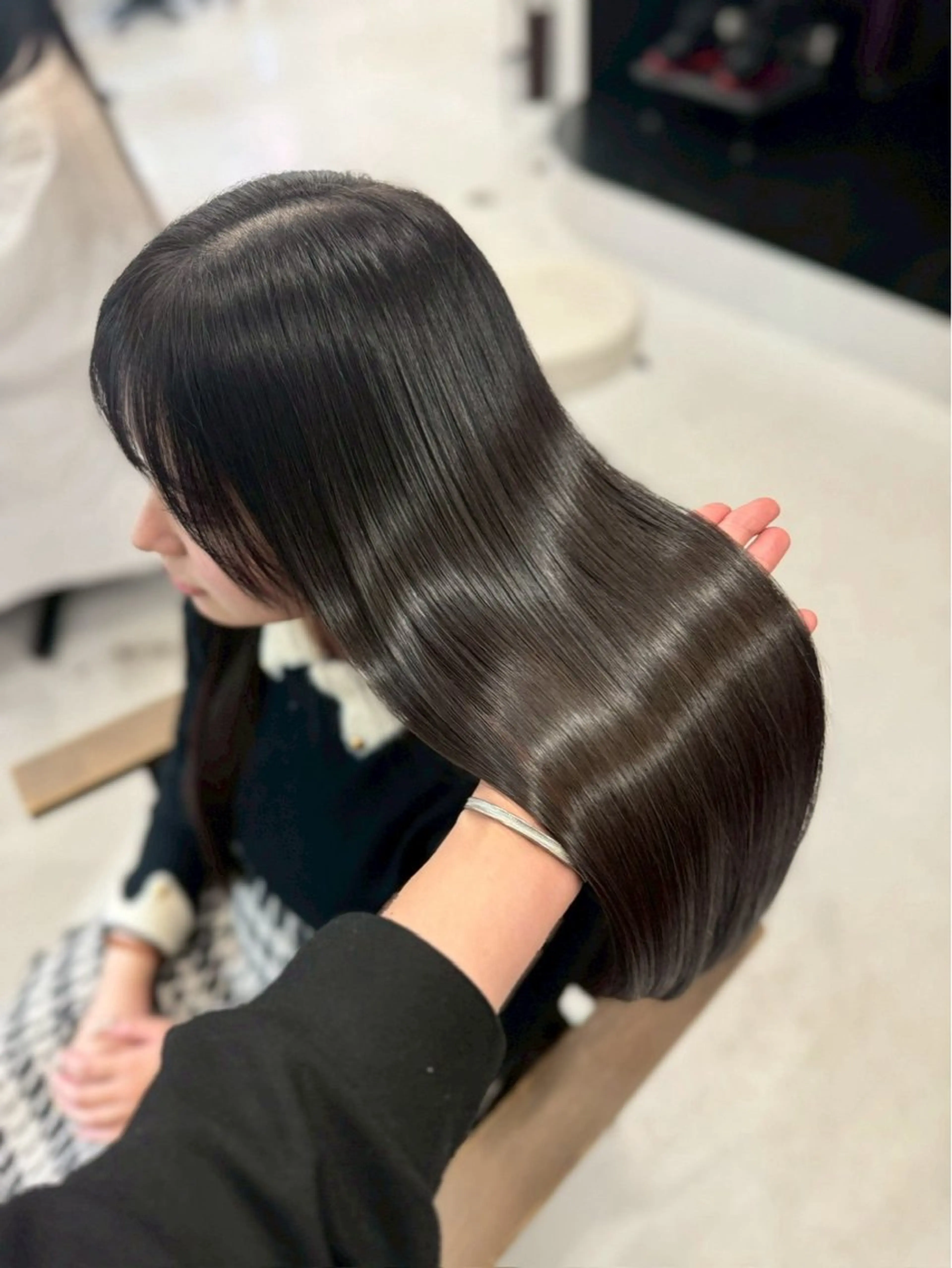 ロング カラー 藤田 心菜のヘアスタイル