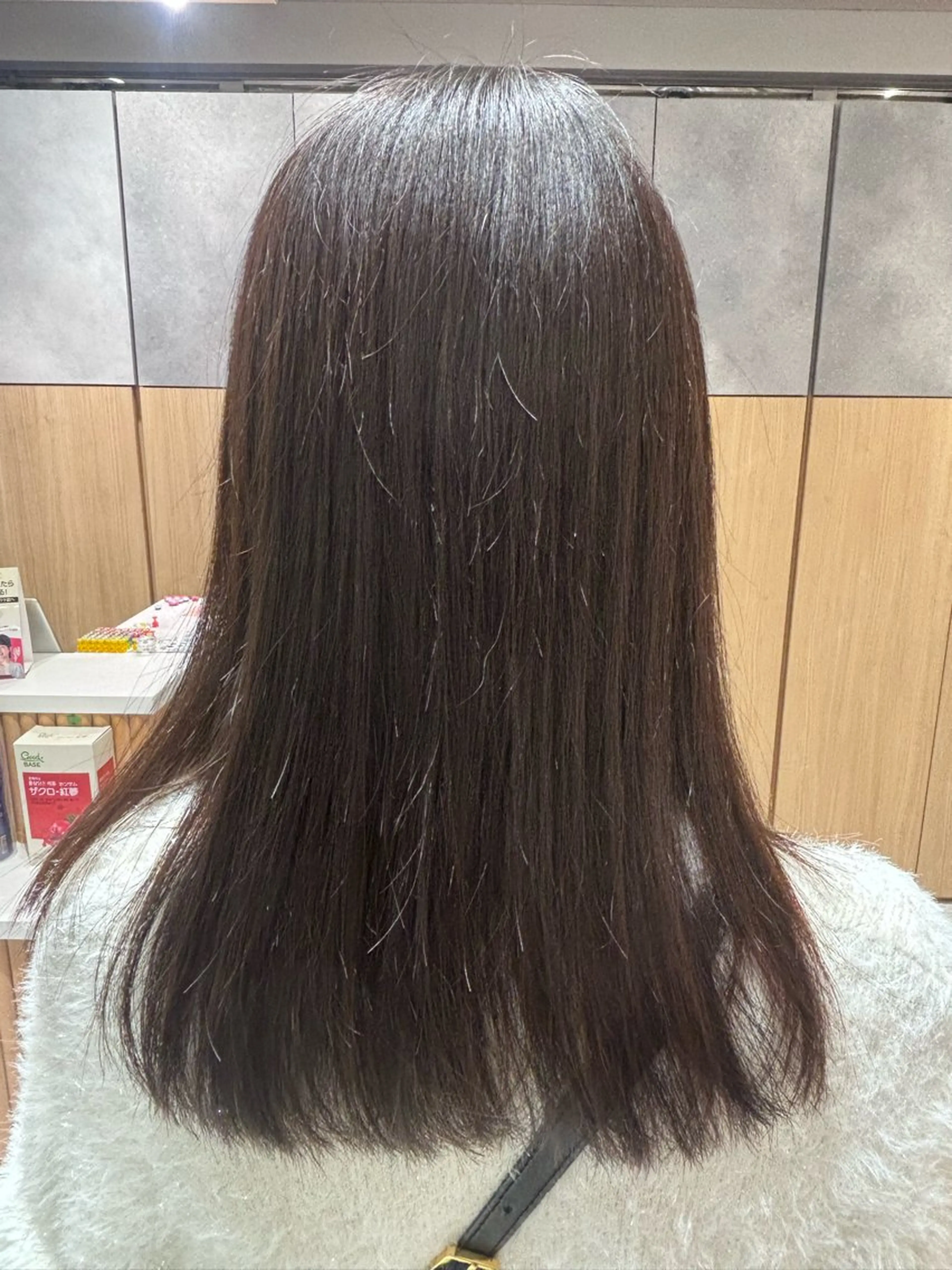 ミディアム くびれヘア 顔周りカット カット 淺井 さくらのヘアスタイル