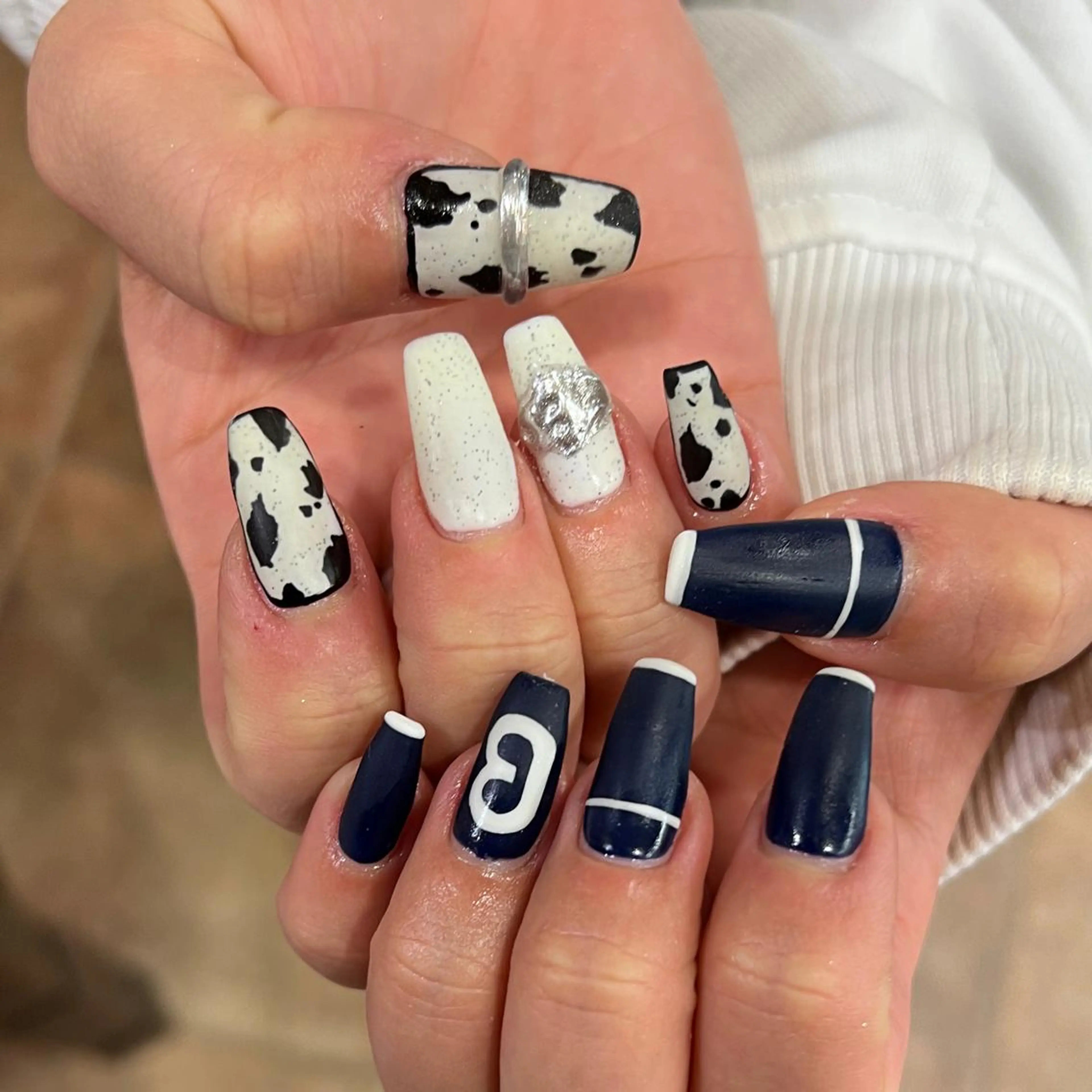 ネイル ハンドネイル 河野 弥月のネイルデザイン