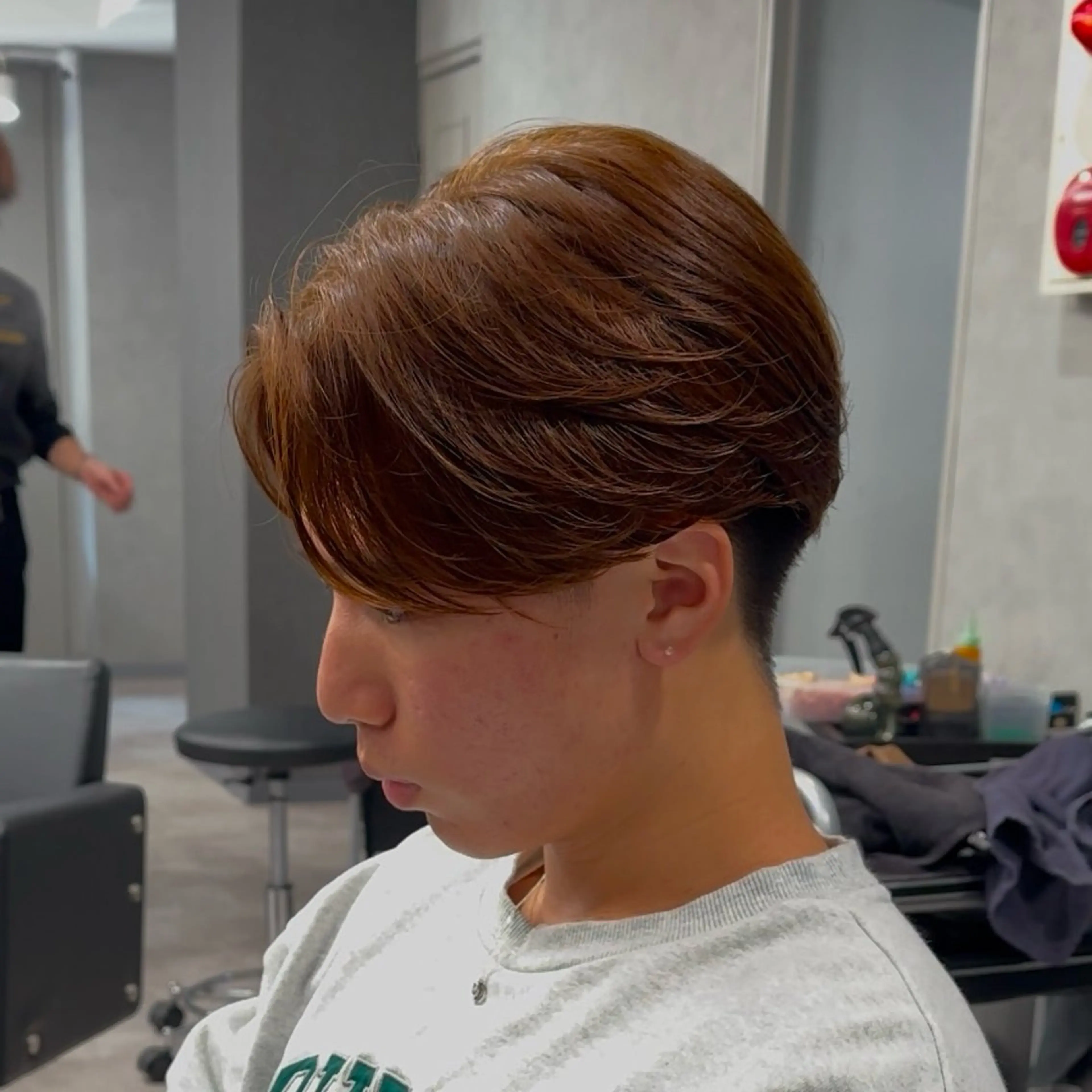 ショート メンズ センターパート メンズハイライト マッシュ メンズパーマ スペインカール カット パーマ ヘアセット 飯塚 想のヘアスタイル