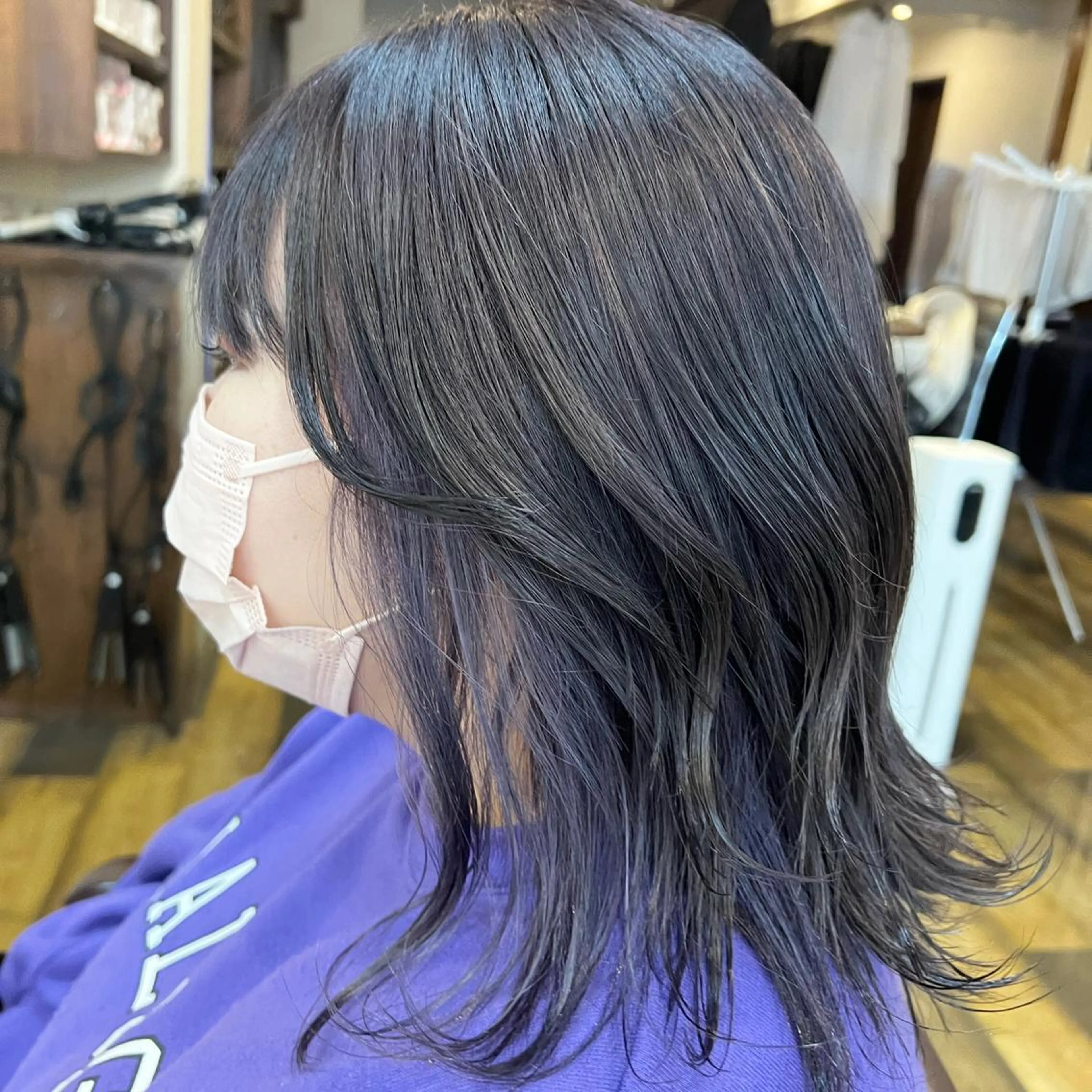 セミロング カラー グレージュ ラベンダーカラー 大西 碧海のヘアスタイル