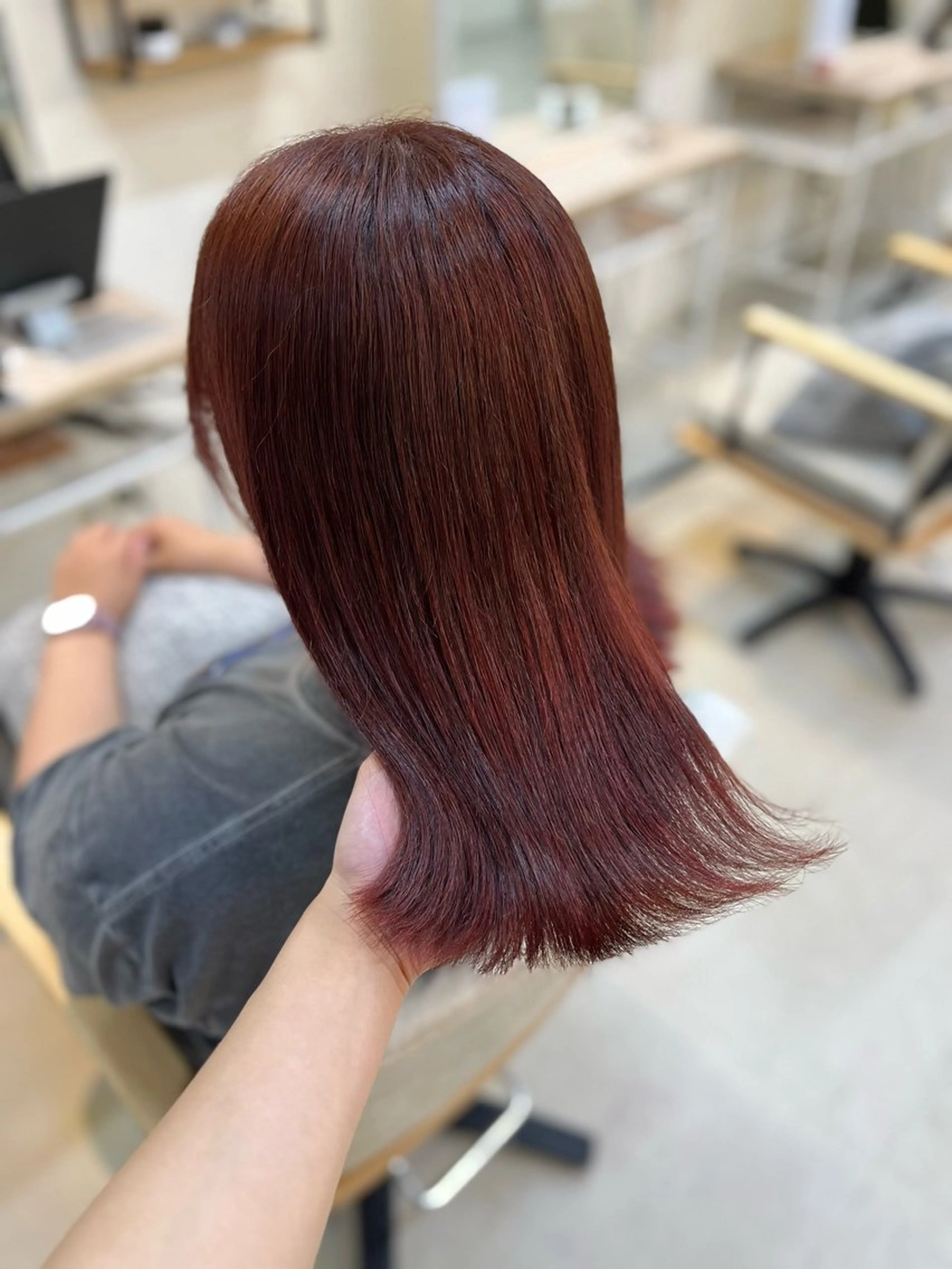 ミディアム カラー Lamp 柏 山口 か乃 ブリーチカラーのヘアスタイル