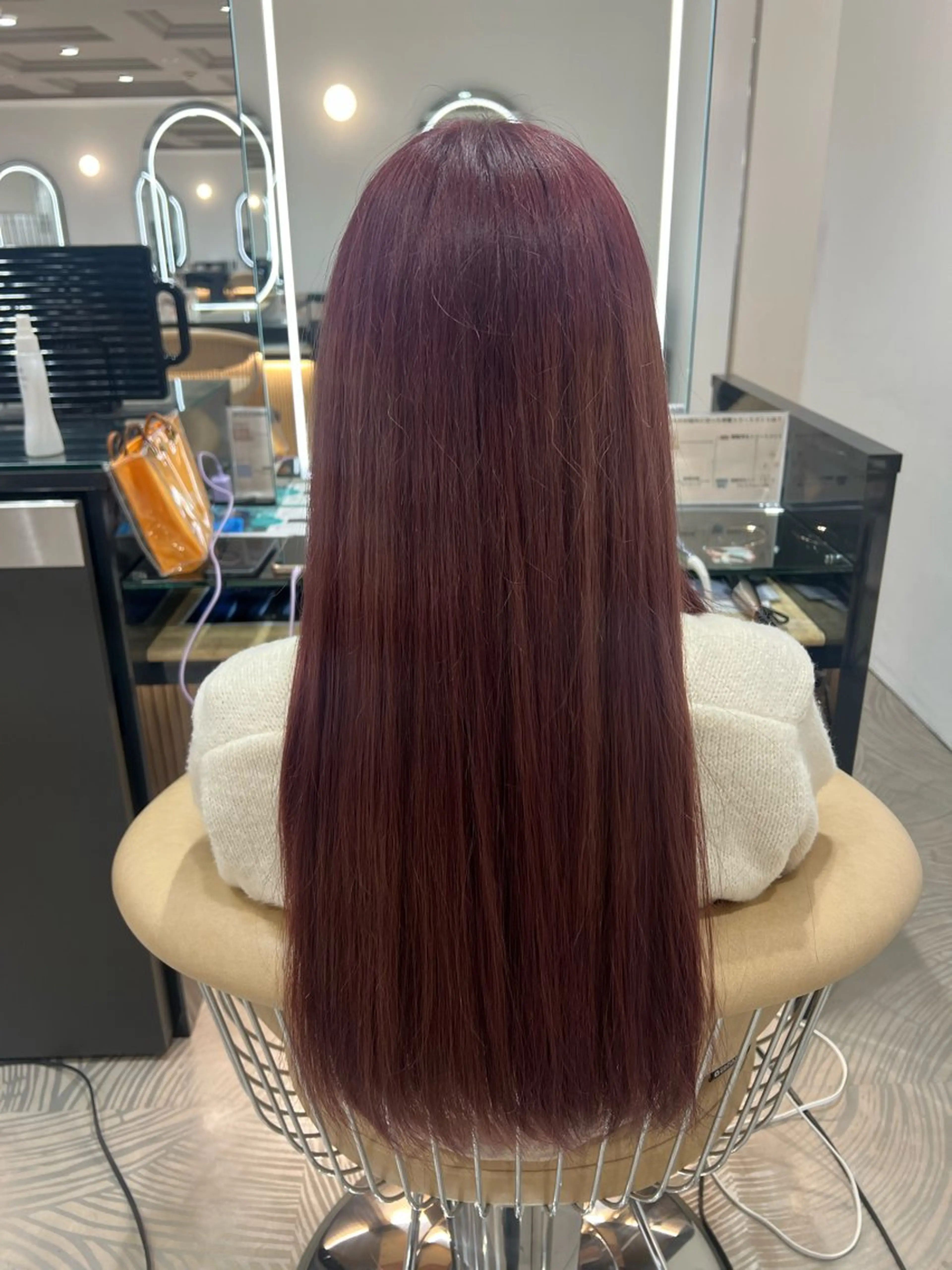 ロング カラー ブリーチ ピンクカラー ONE CONCEPT【ワンコンセプト】所属・飯味 華菜のヘアスタイル