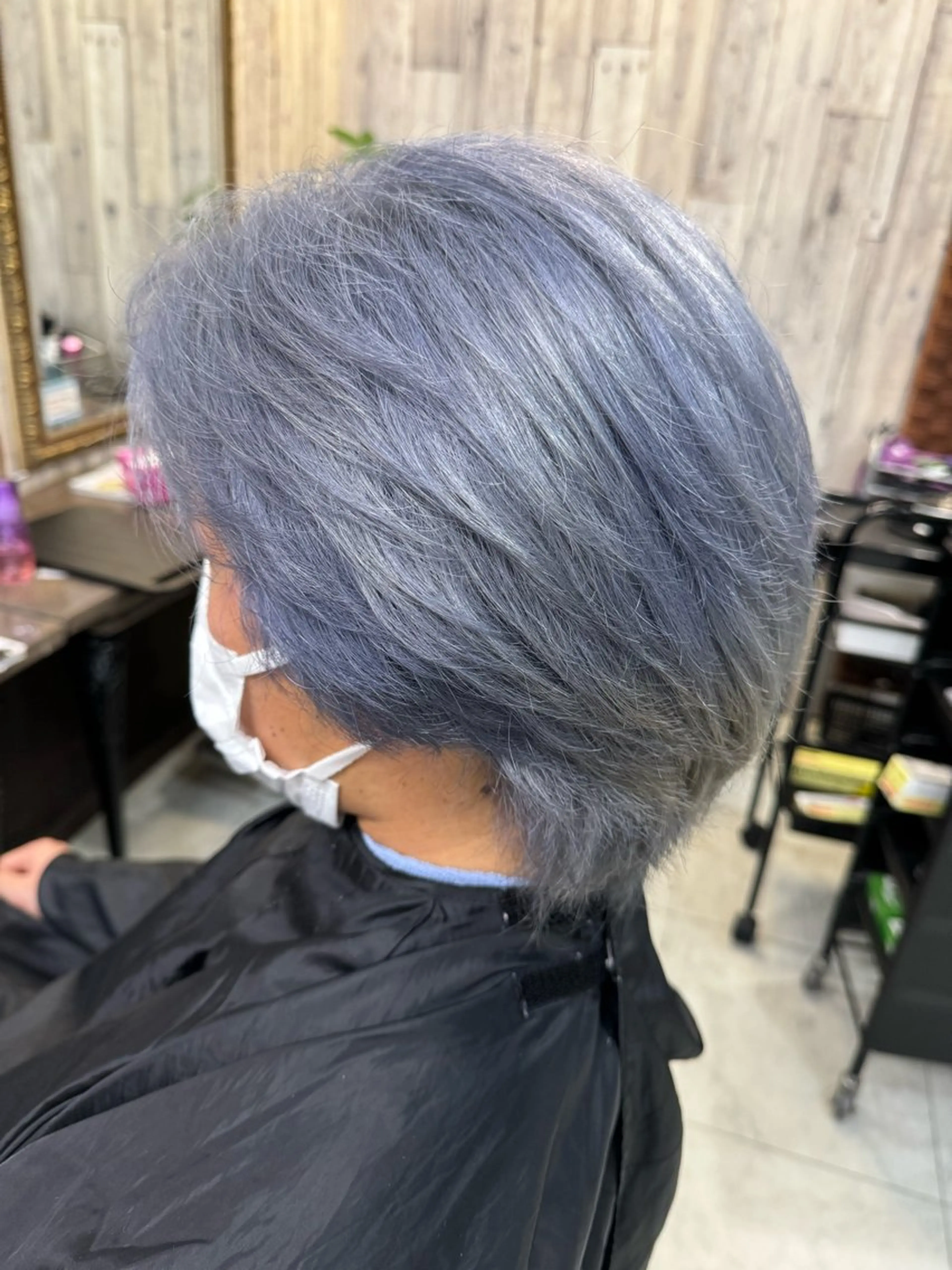 ショート 土屋朱理/ ハイトーンカラーのヘアスタイル