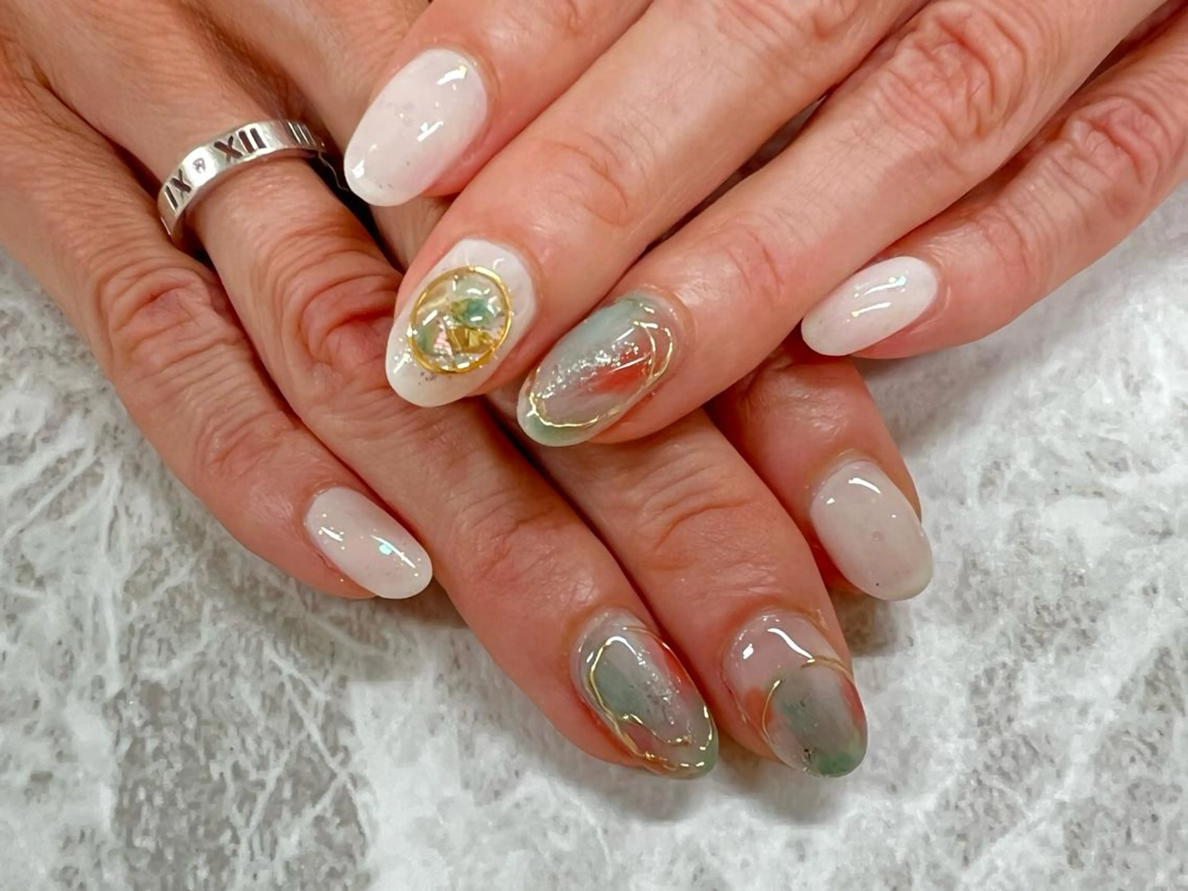 ネイル ニュアンスネイル ユリシスネイル 担当近藤のネイルデザイン