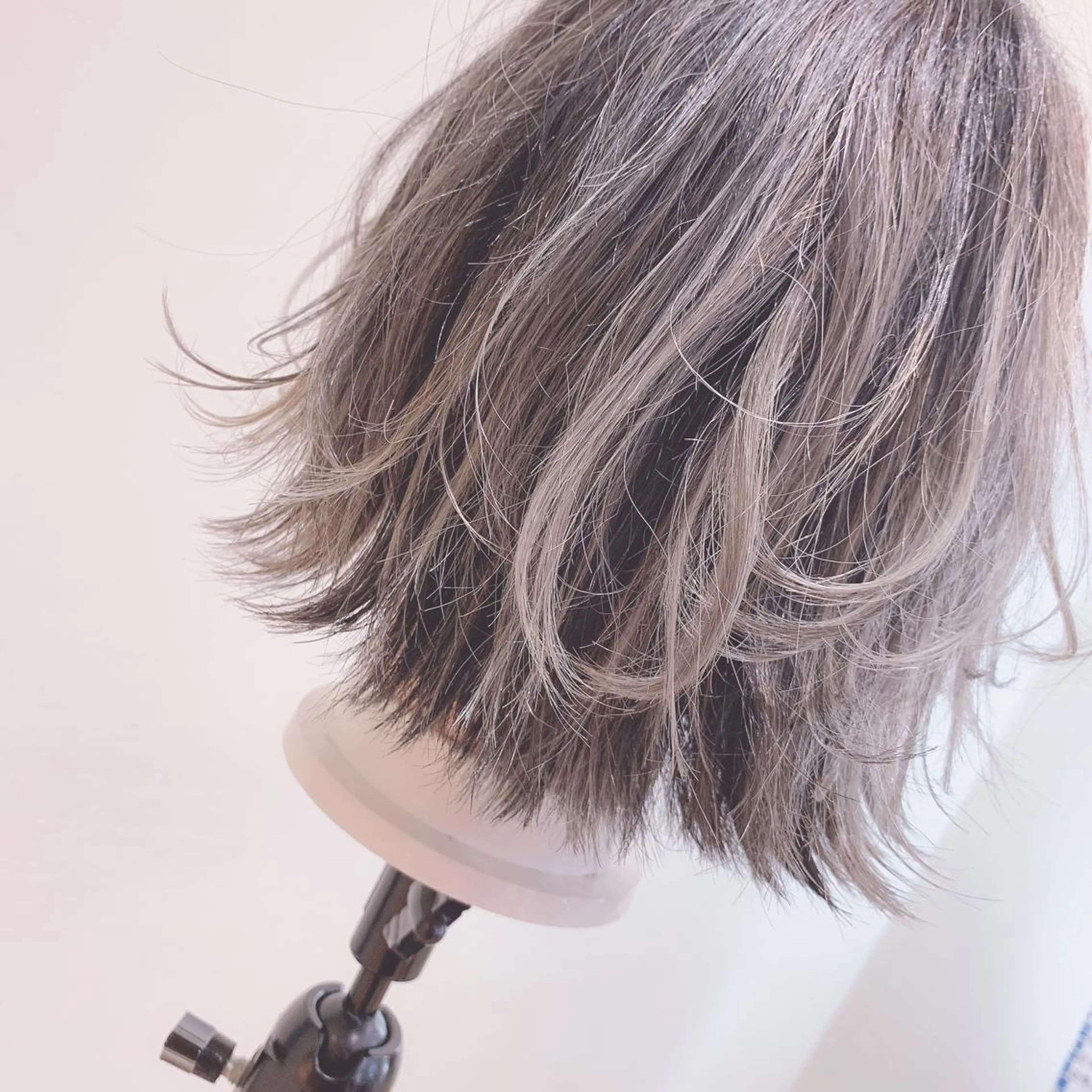 ショート カラー ヘアアレンジ バレイヤージュ レイヤーカット 外ハネヘア 【メンズモデル募集】 Bassa所沢のヘアスタイル