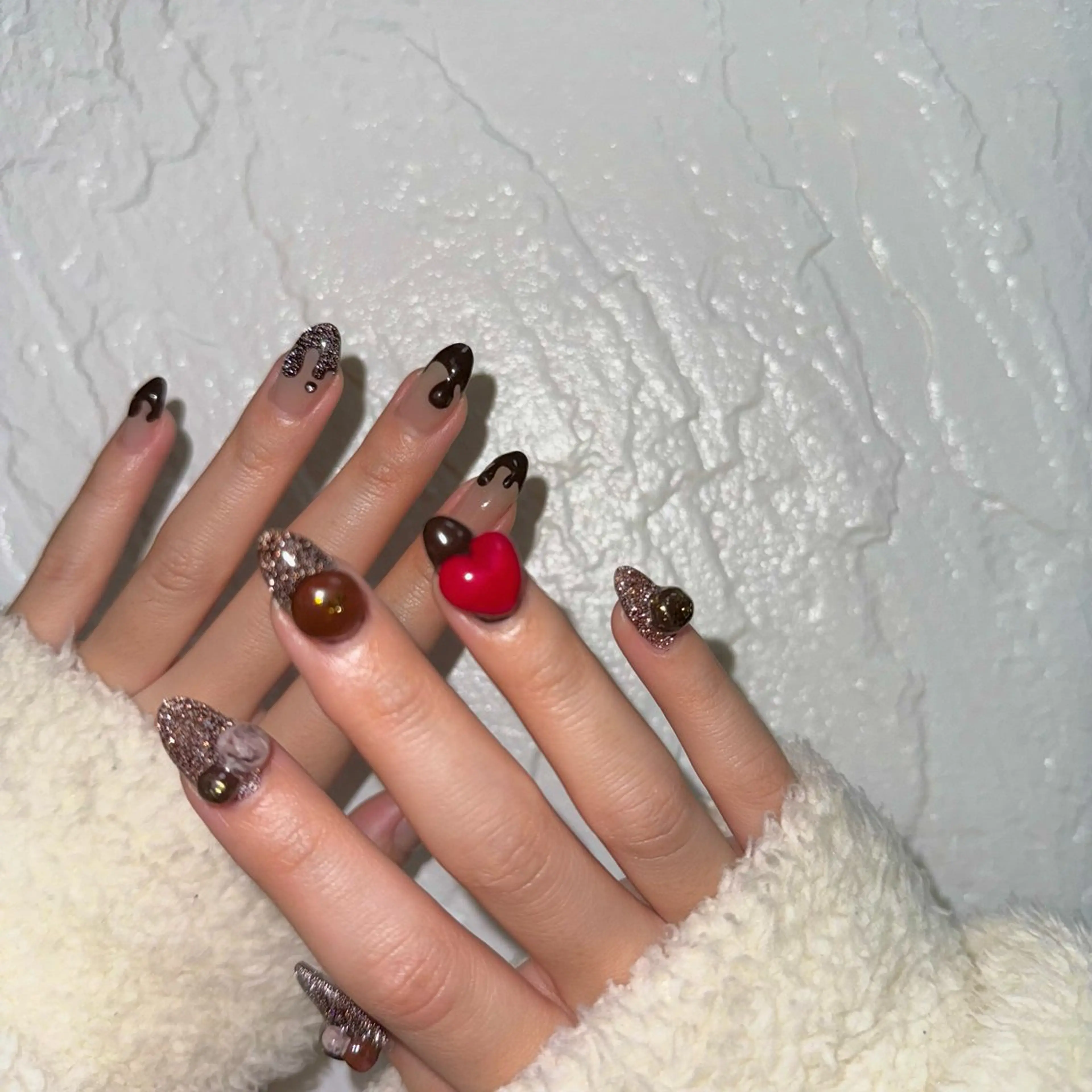 ネイル フラッシュネイル キラキラネイル ラメ(グリッター) バレンタイン Nail Sant Esperanza by SALON DE やす所属・Sant Esperanzaのネイルデザイン