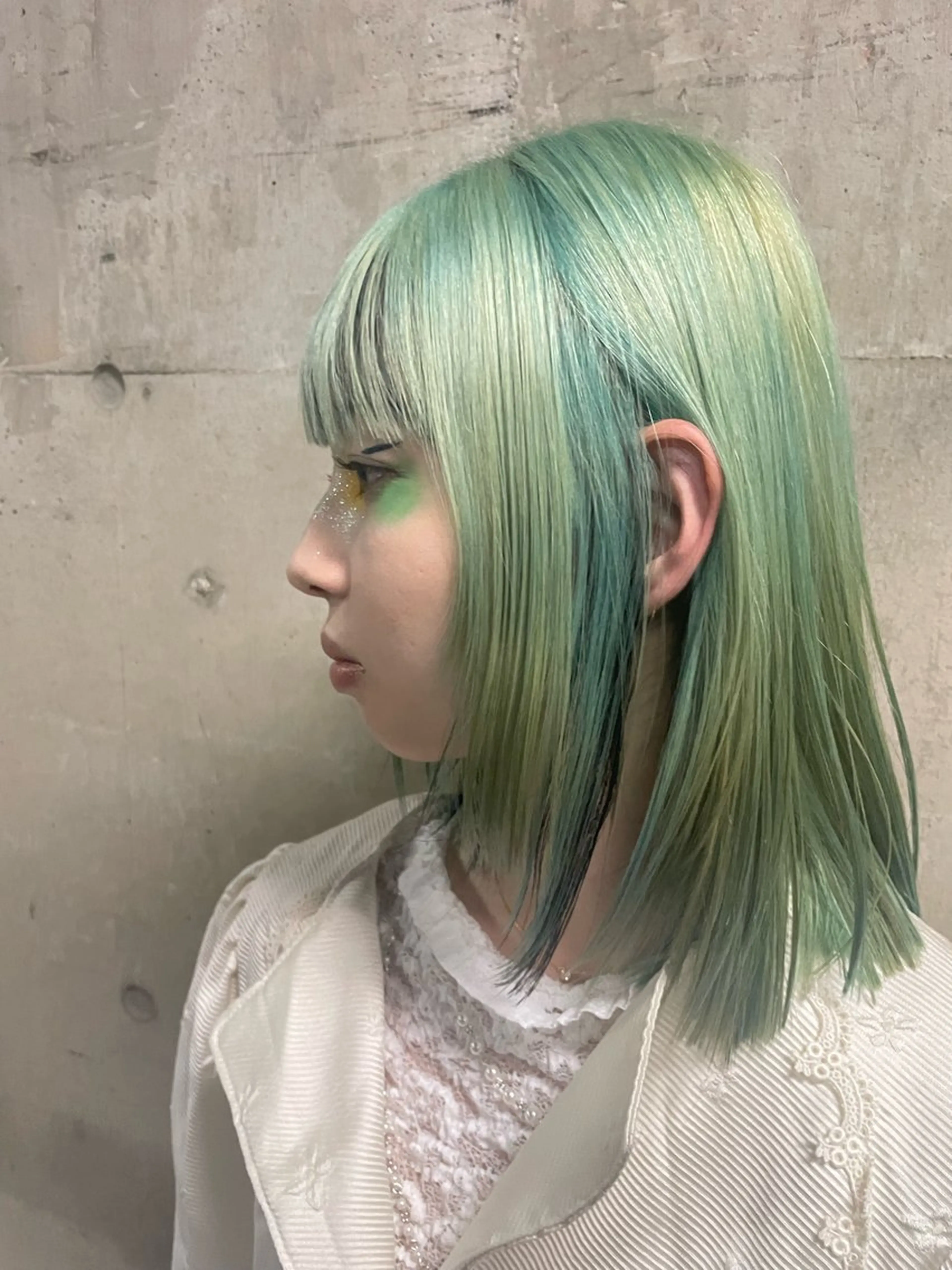 セミロング カラー パーマ/ハイトーン 🌀中川航亜🌀のヘアスタイル