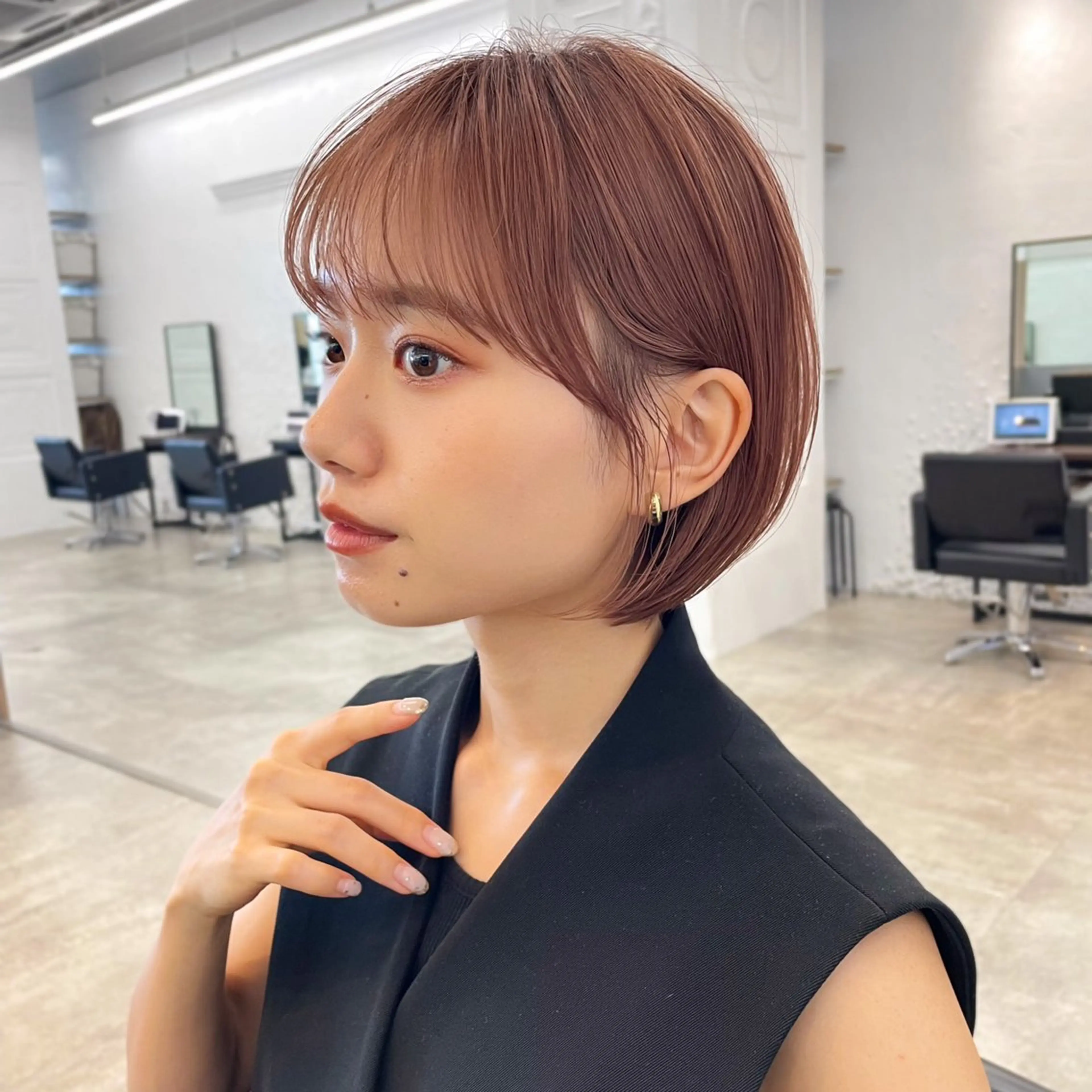 ショート カラー ショートヘア レイヤー/ショート透 明感カラー/西田祐賀のヘアスタイル