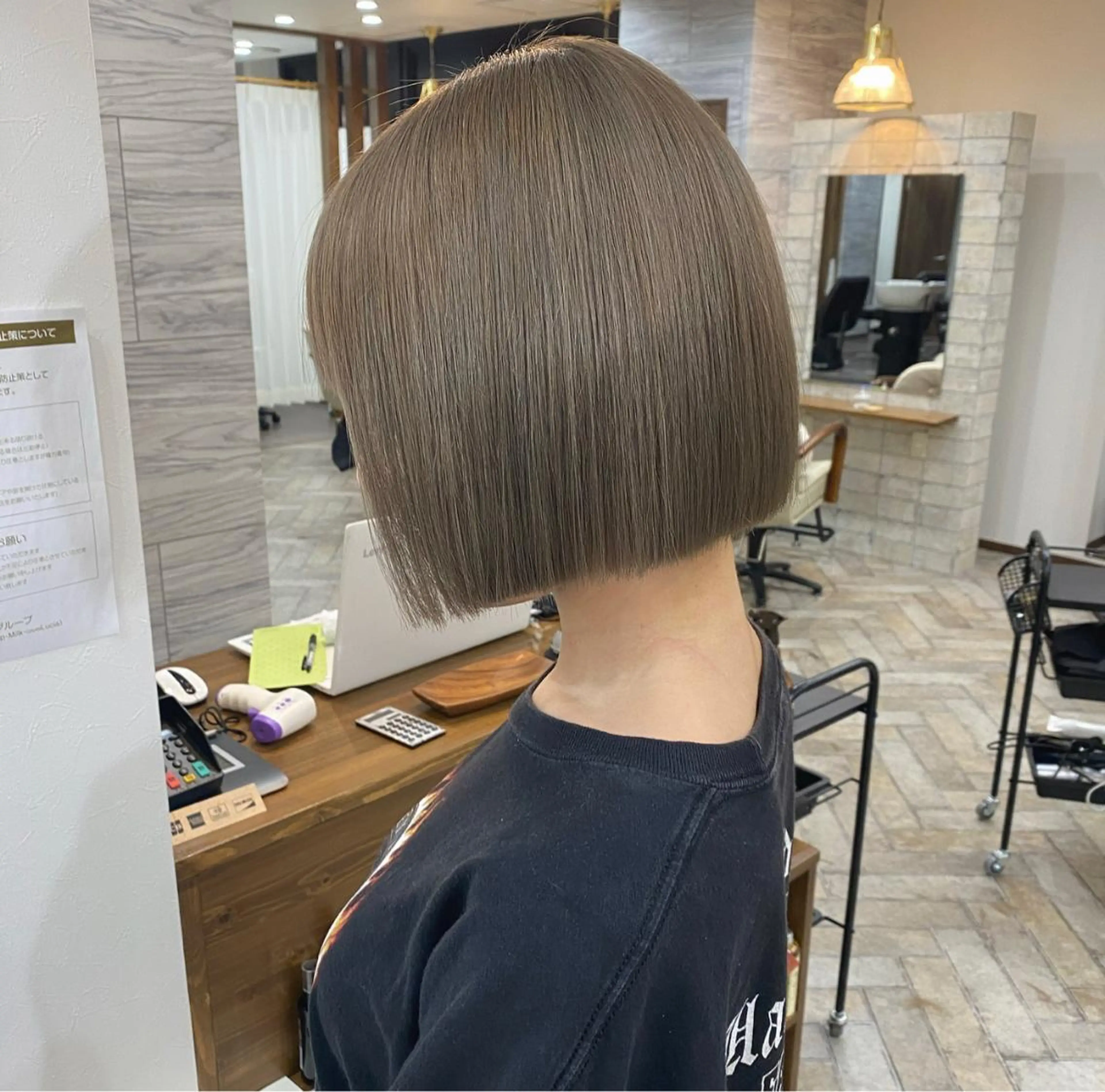 一周年記念✨【ショートヘア限定】✨透け感あふれるダブルカラー(1ブリーチ)の写真