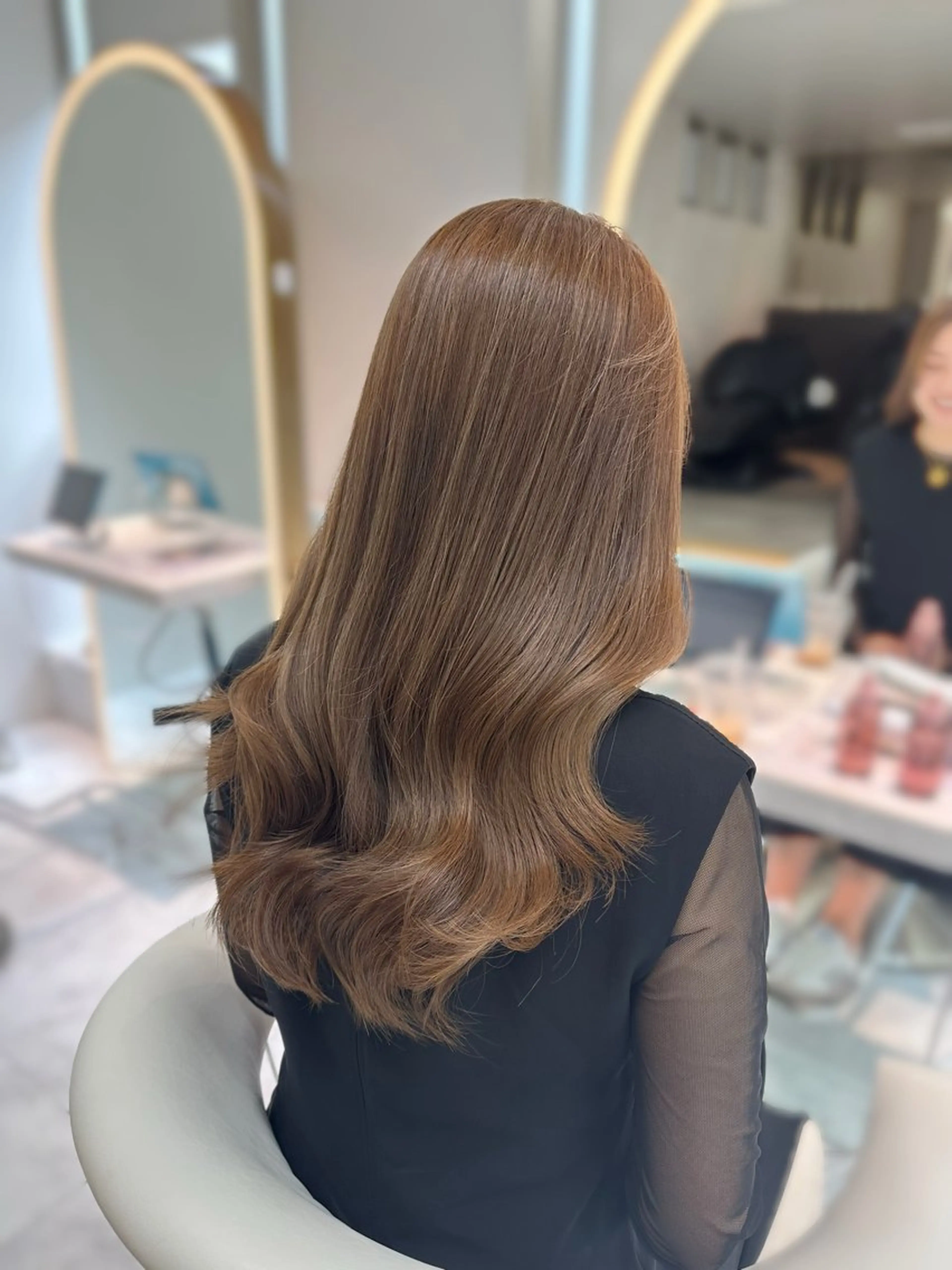 ロング ヘアカラー トリートメント Lond  Emi 艶髪モテヘアのヘアスタイル