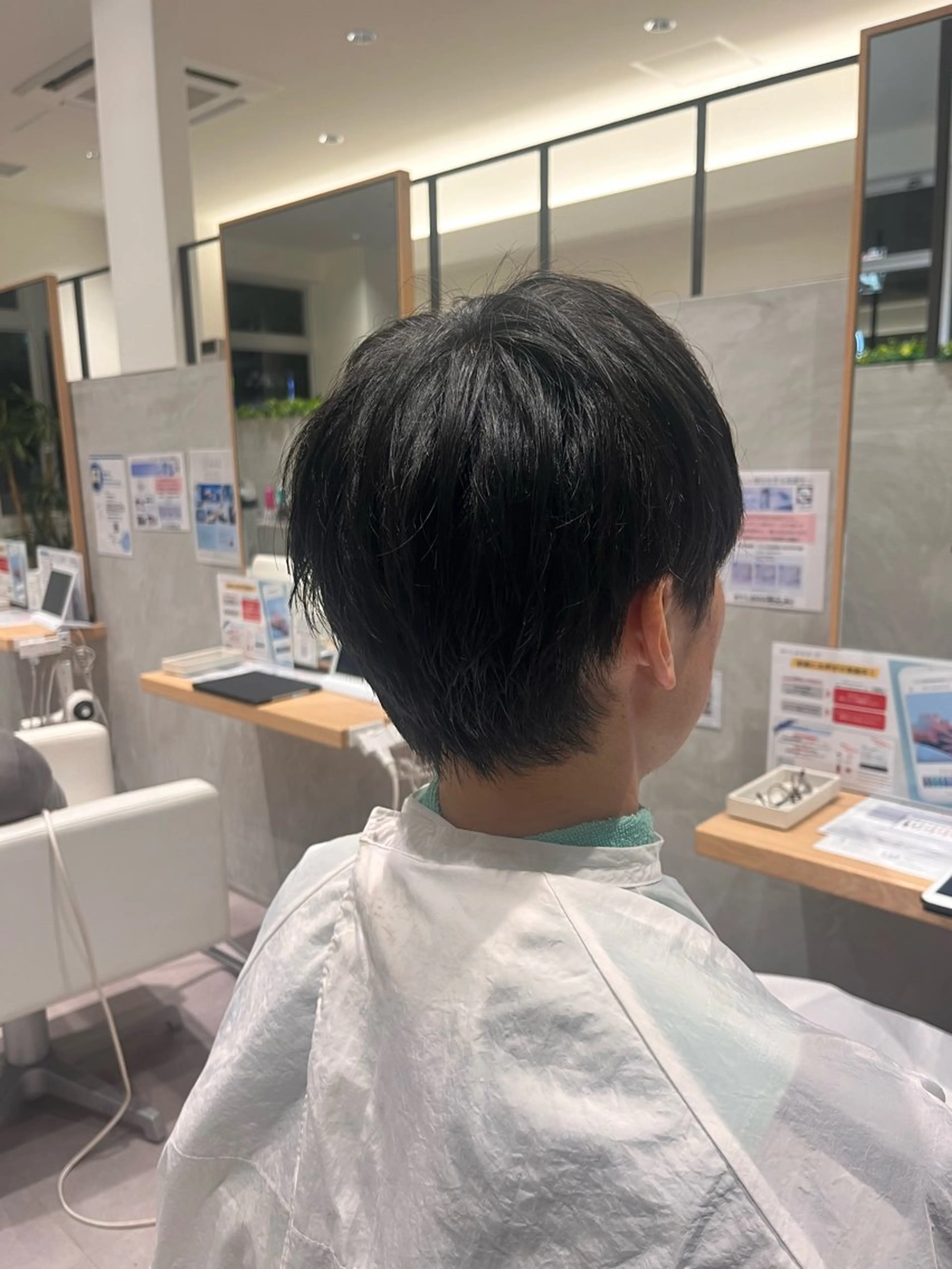 メンズ ウィスタリアフィールドプランシュ所属・Planches 渡辺のヘアスタイル