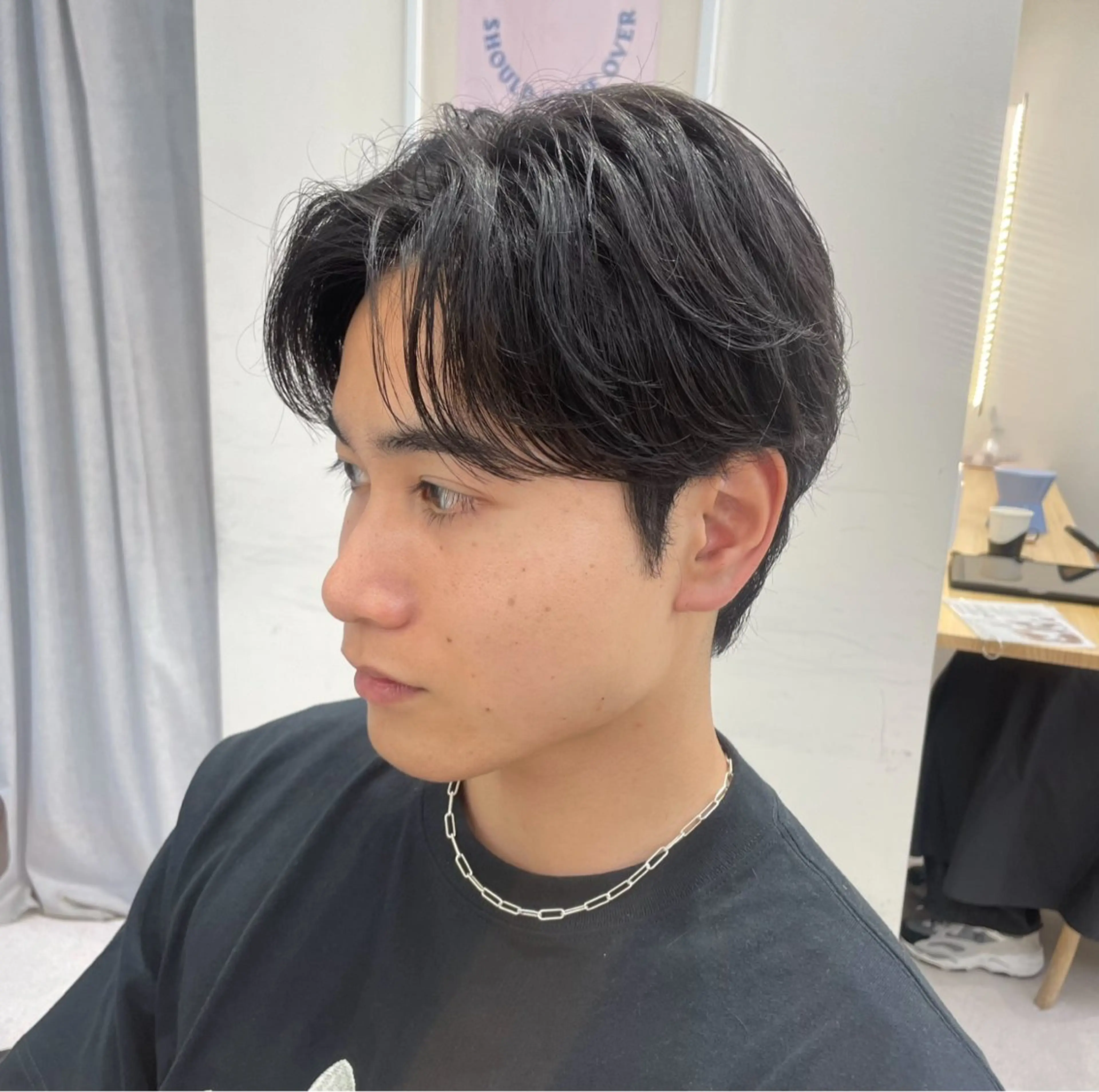 メンズ センターパート カット hana ・メンズ特化のヘアスタイル